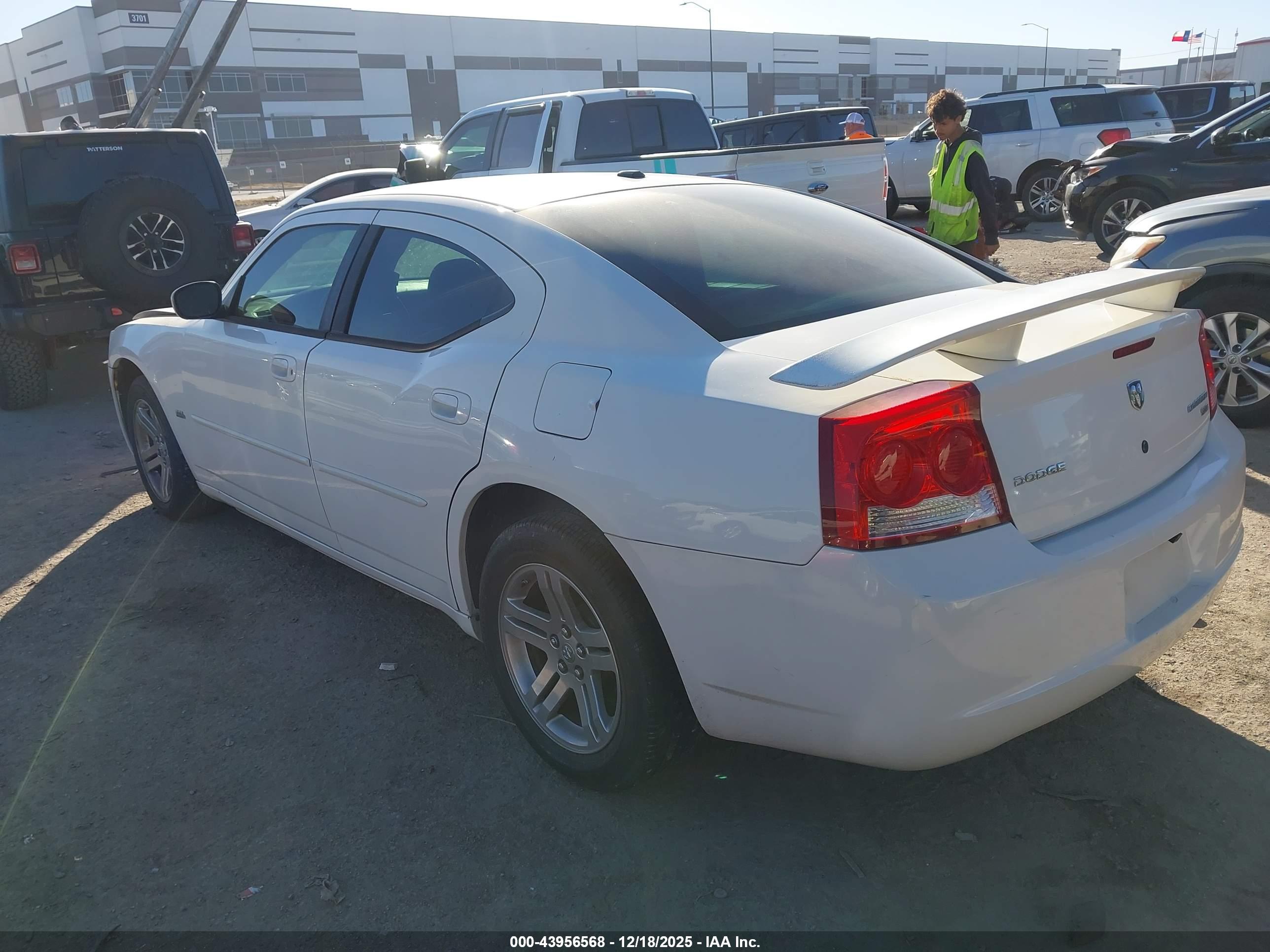 DODGE CHARGER image 3