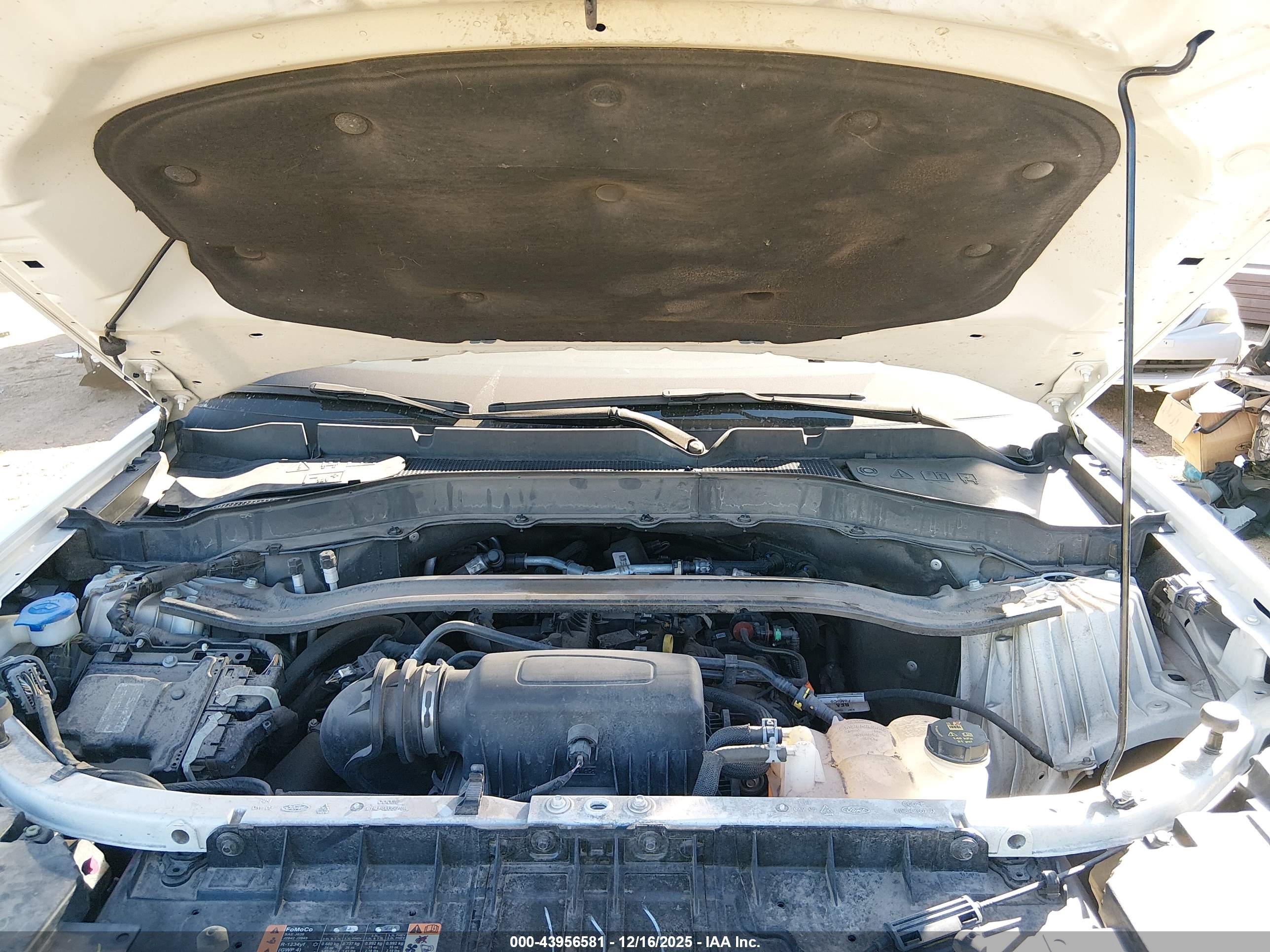 FORD EXPLORER image 10