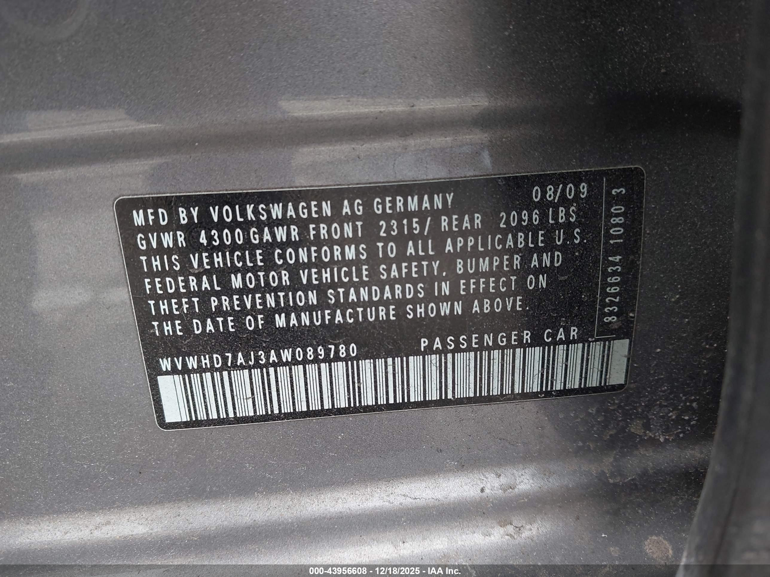 VOLKSWAGEN GTI image 9