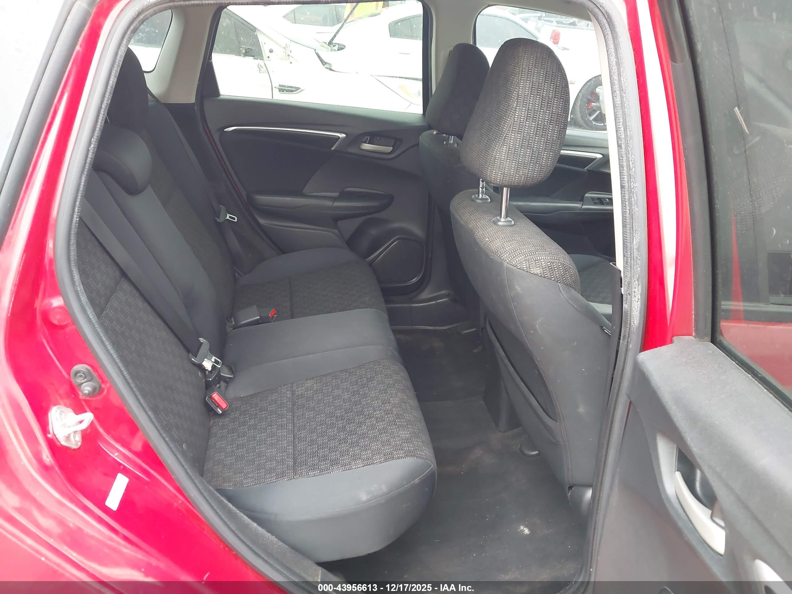 HONDA FIT image 8