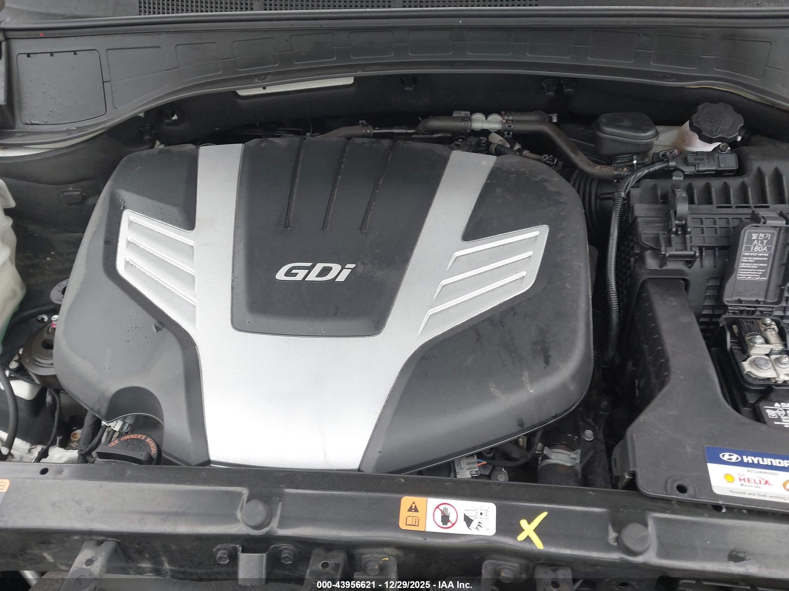HYUNDAI SANTA image 10
