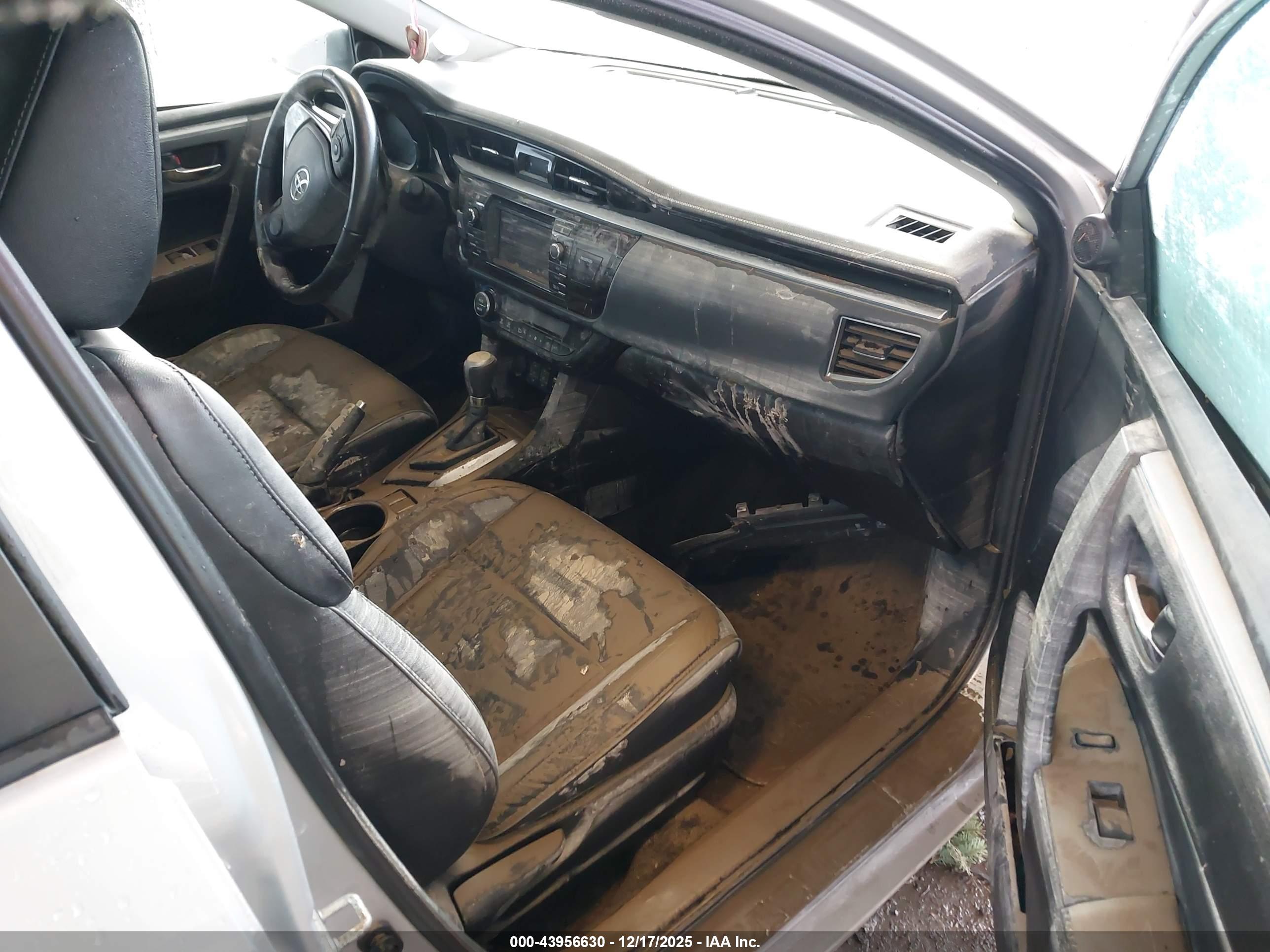 TOYOTA COROLLA image 5