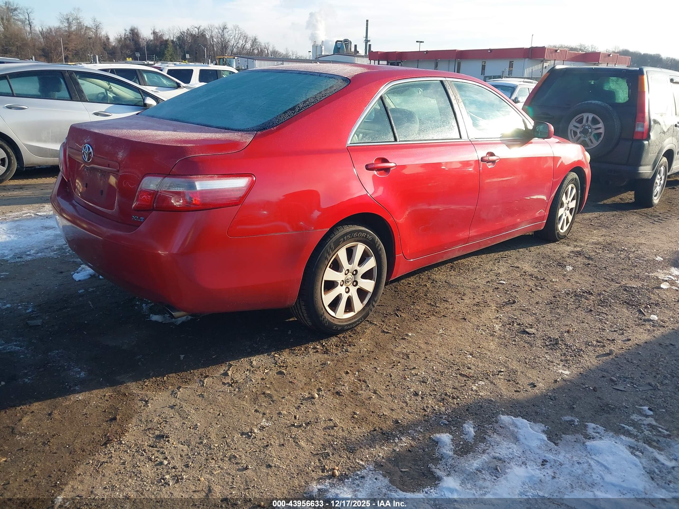 TOYOTA CAMRY image 4