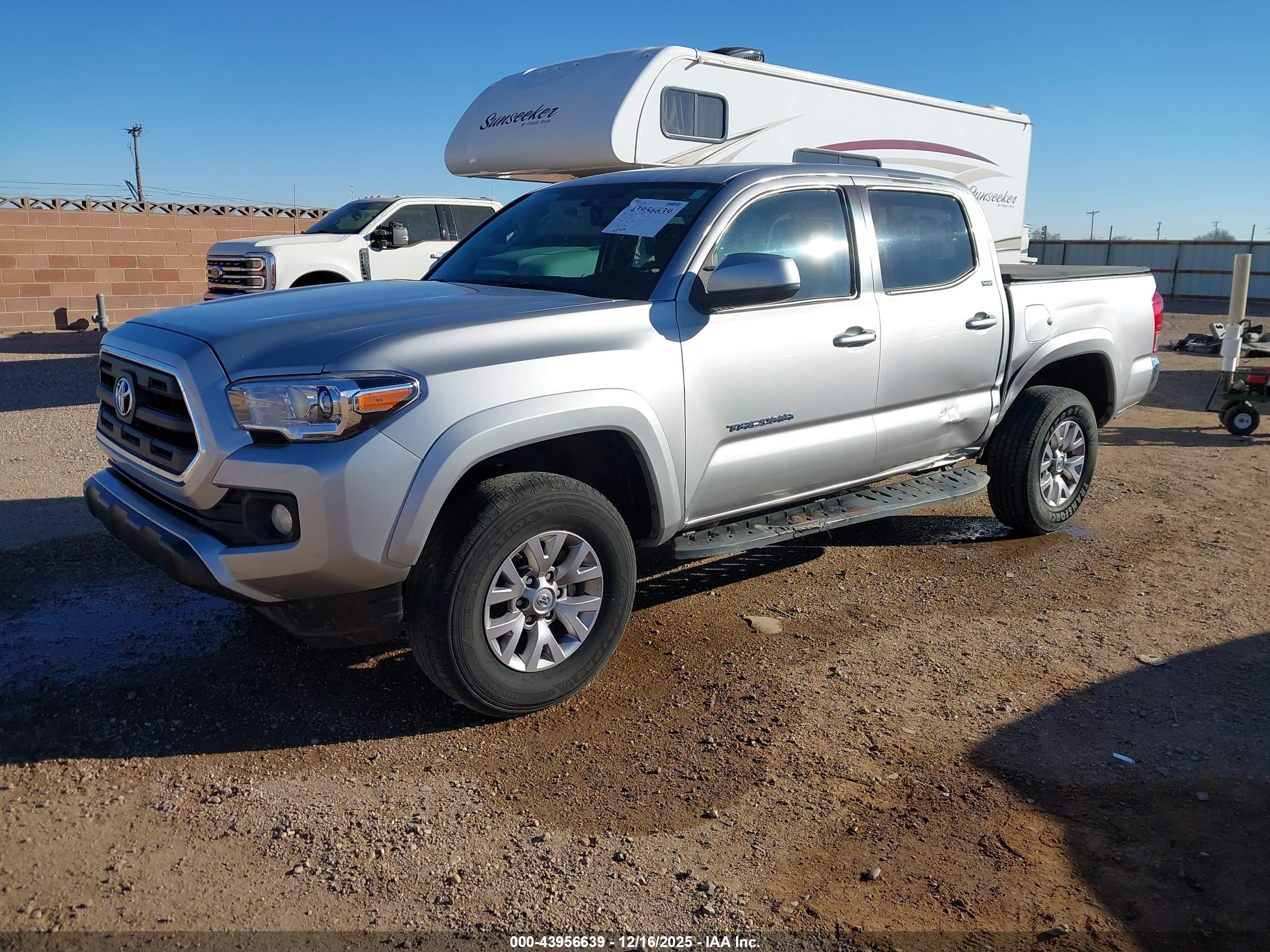 TOYOTA TACOMA image 2