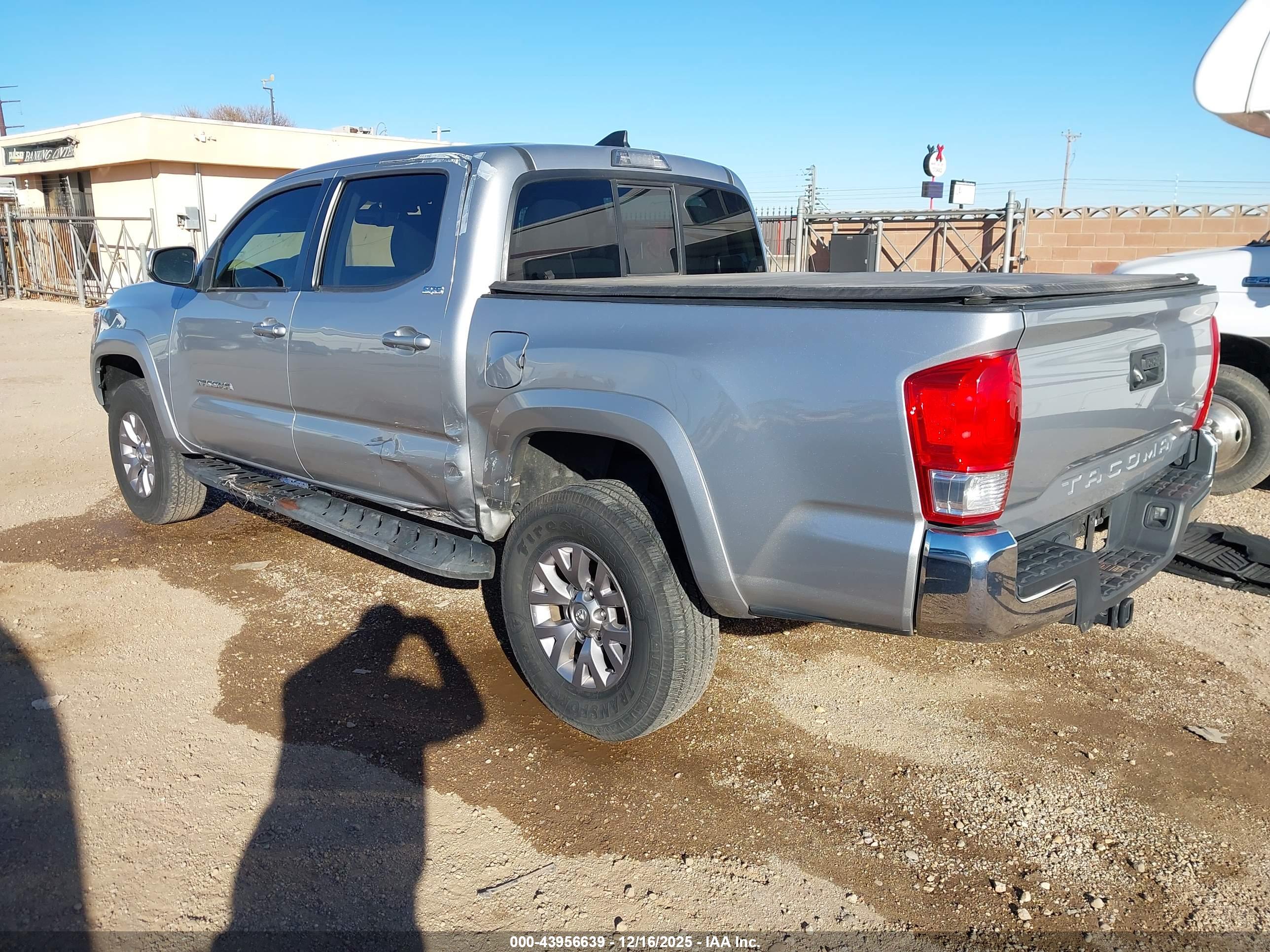 TOYOTA TACOMA image 3