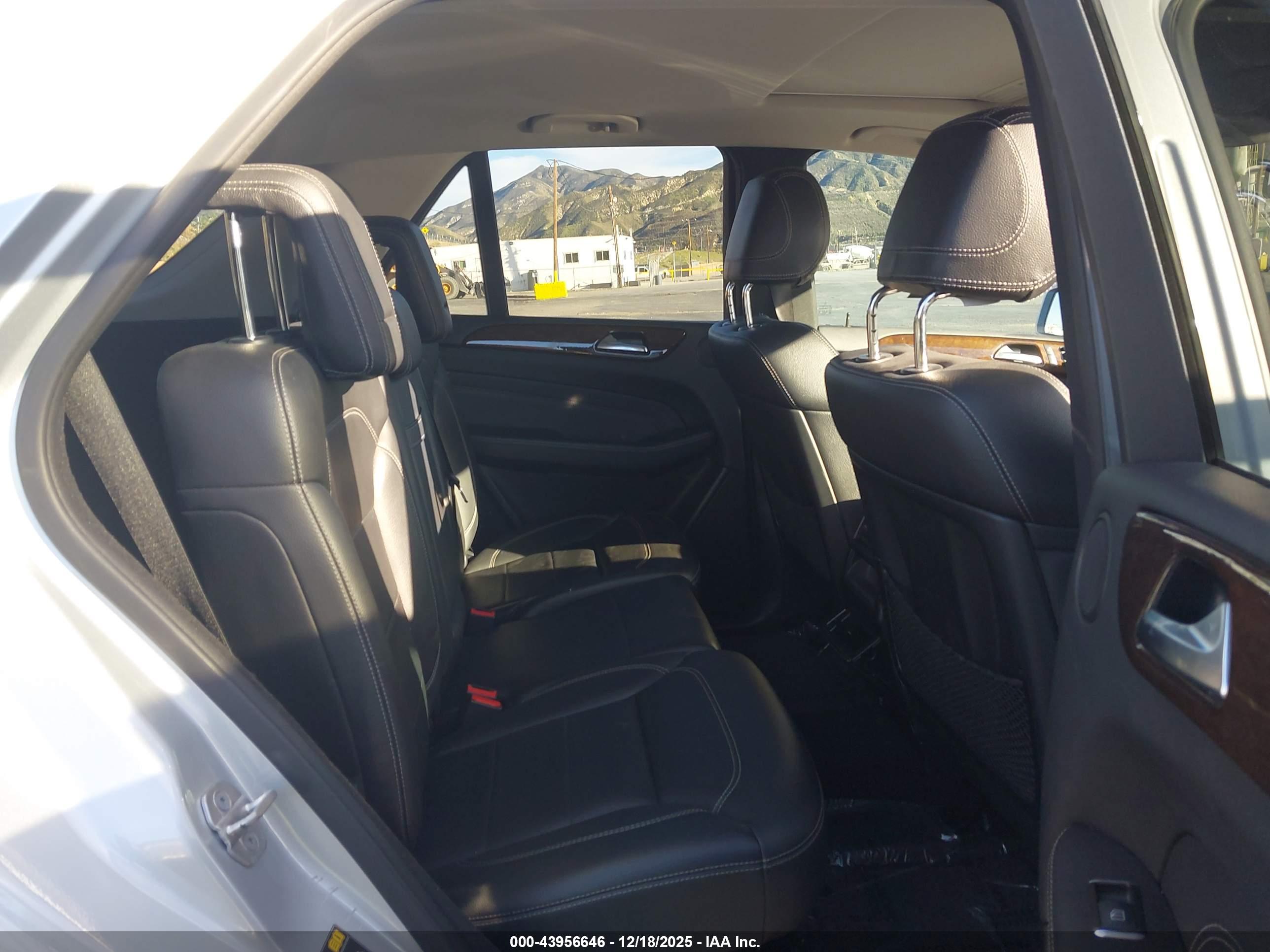 MERCEDES-BENZ ML image 8