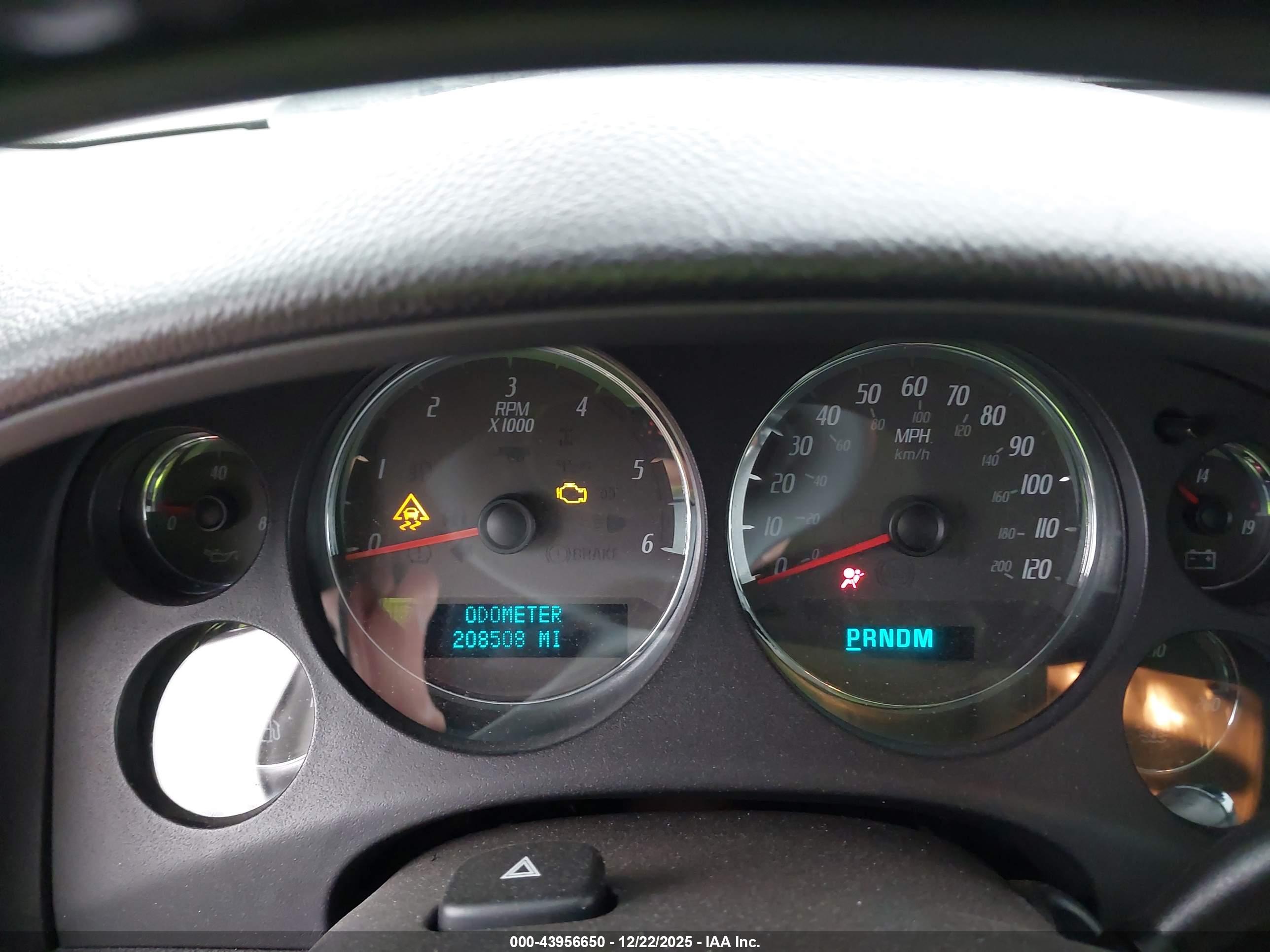 GMC YUKON image 7