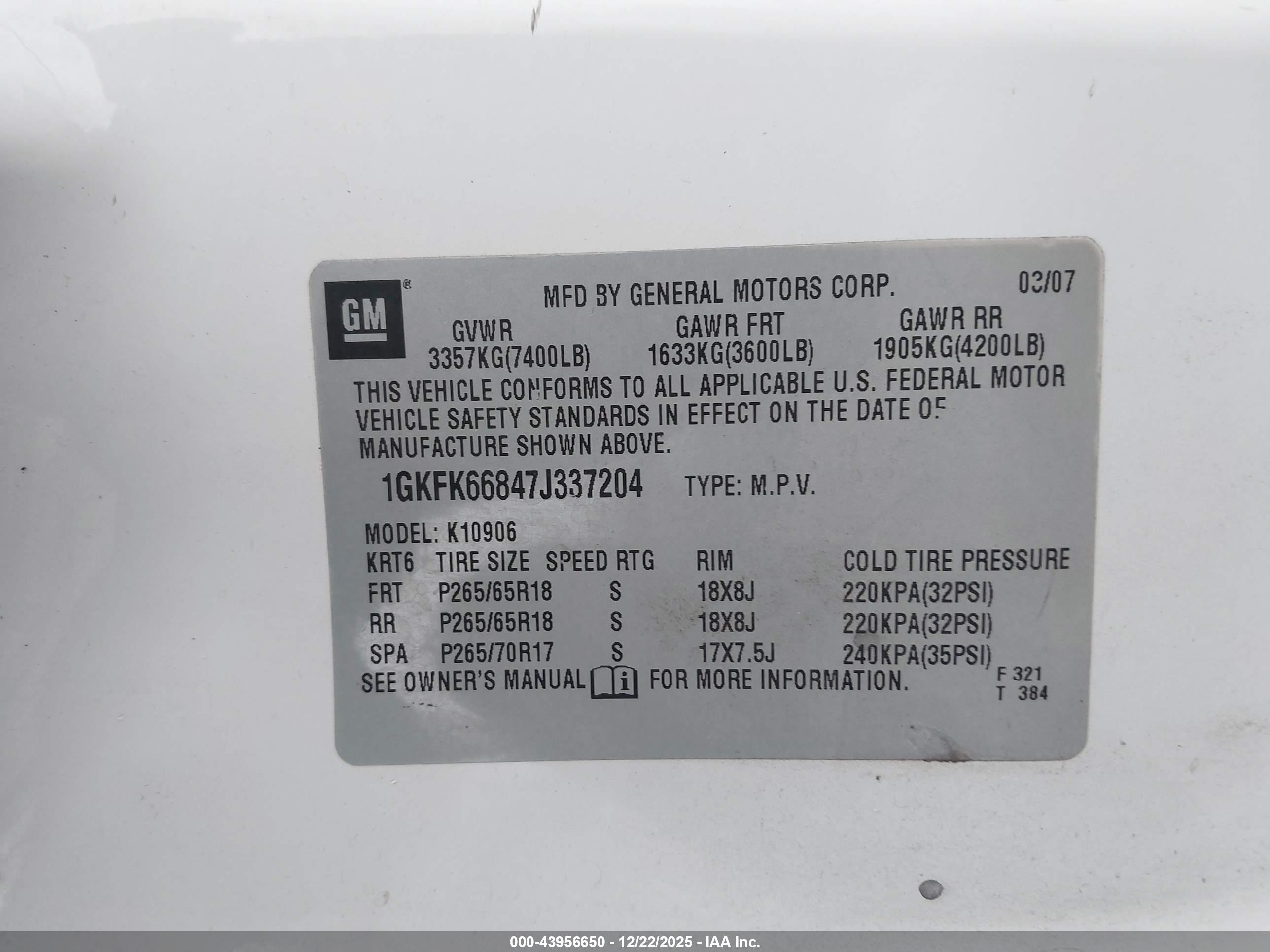GMC YUKON image 9