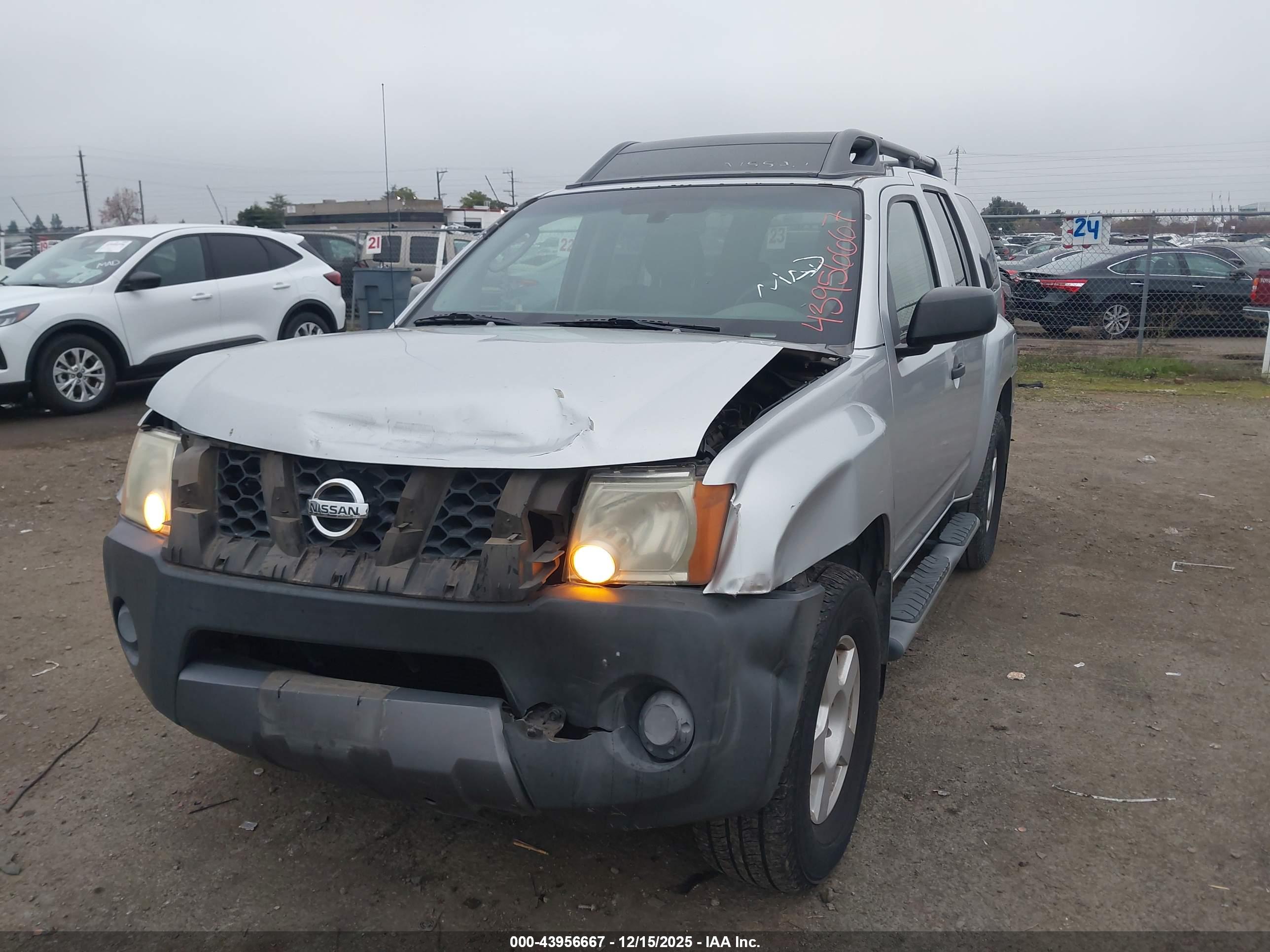 NISSAN XTERRA image 2