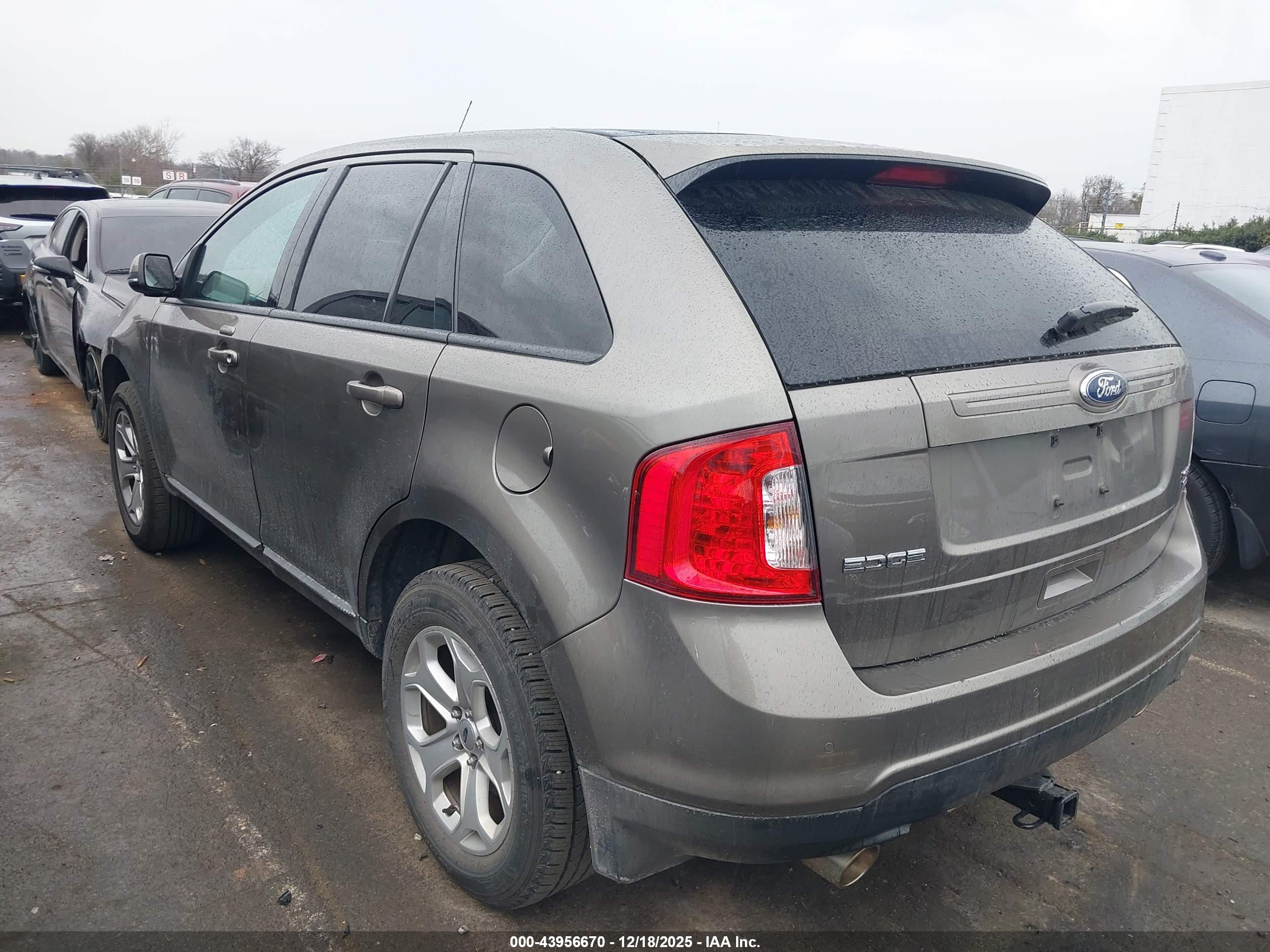 FORD EDGE image 3