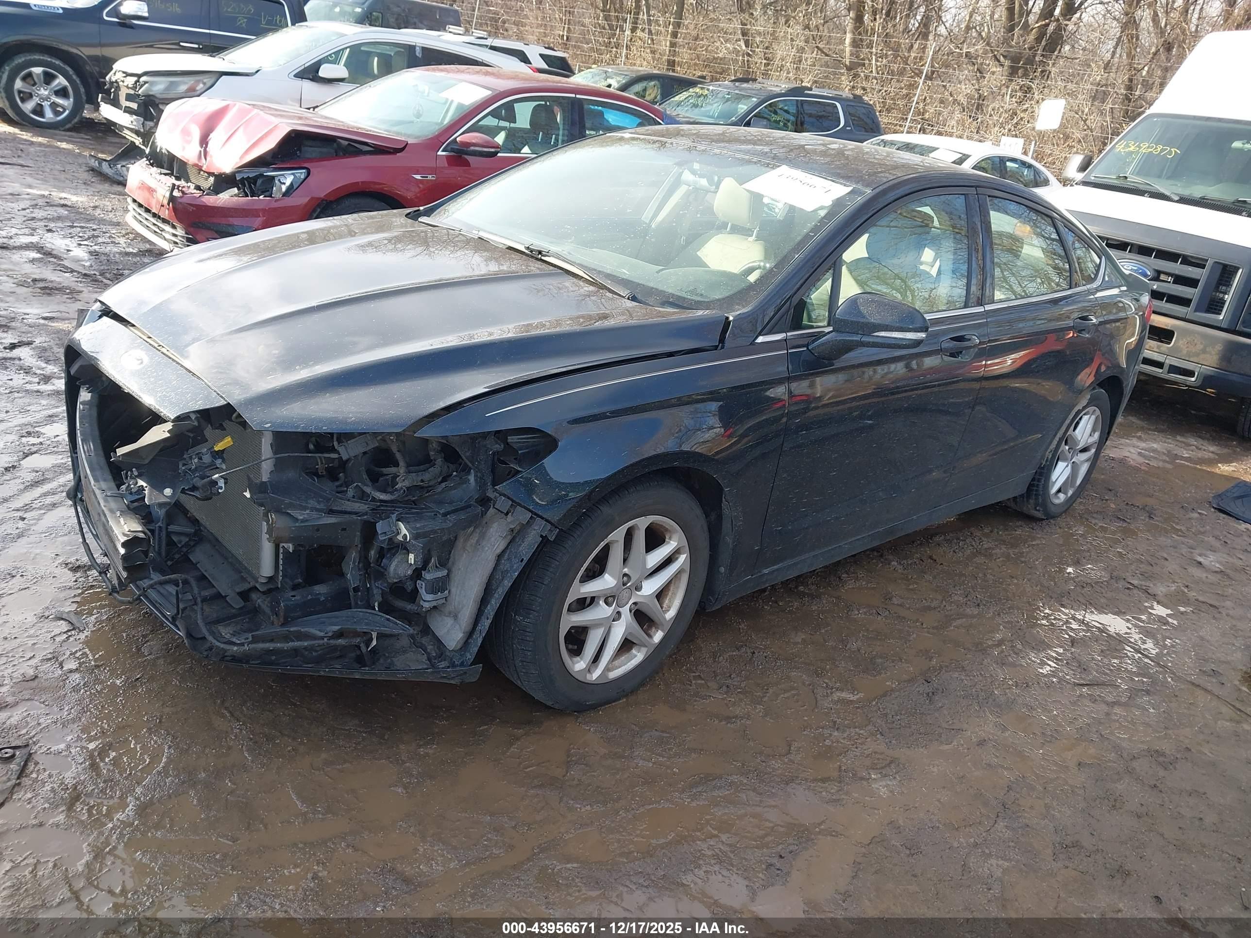 FORD FUSION image 2