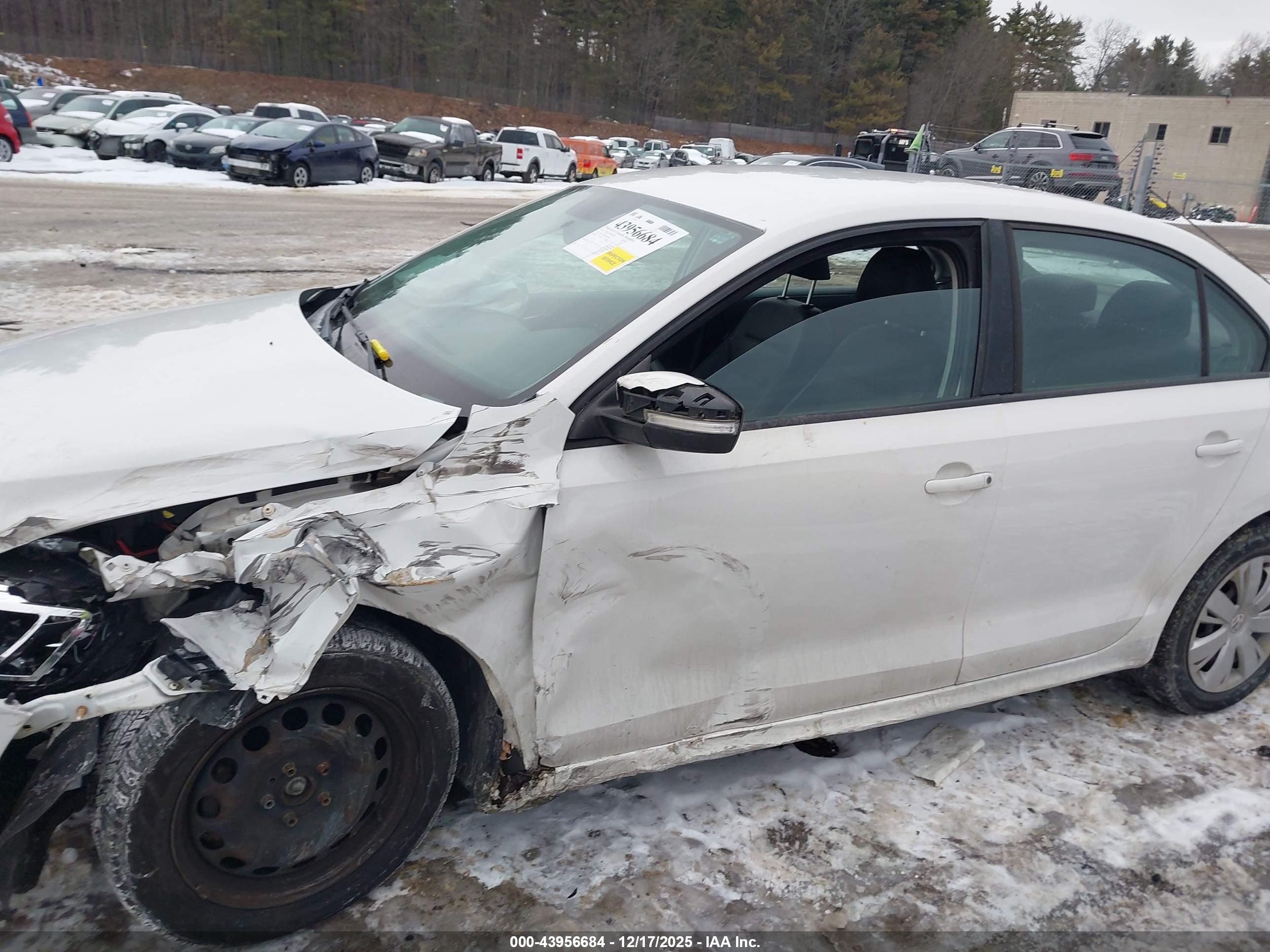 VOLKSWAGEN JETTA image 6