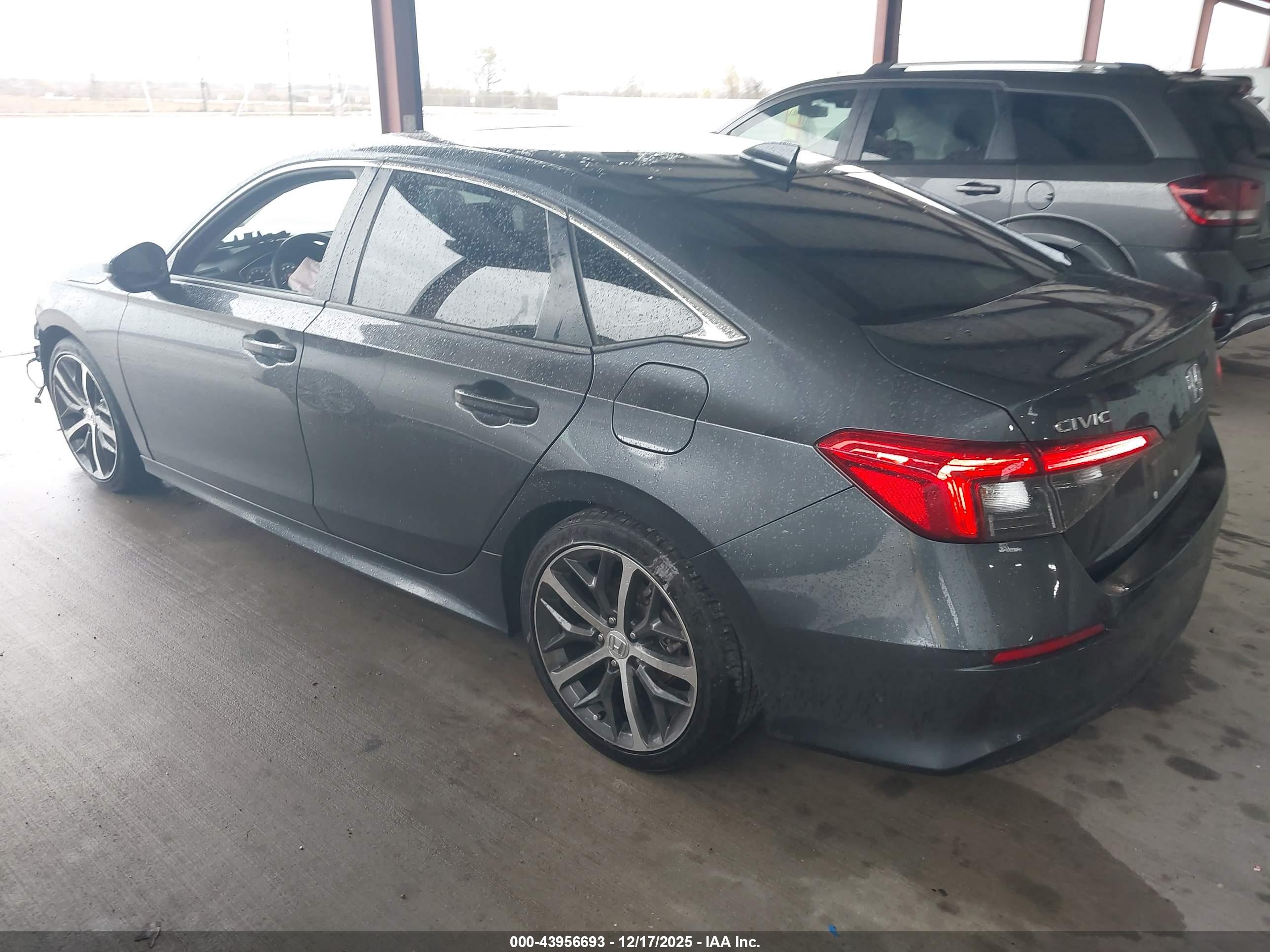 HONDA CIVIC image 3