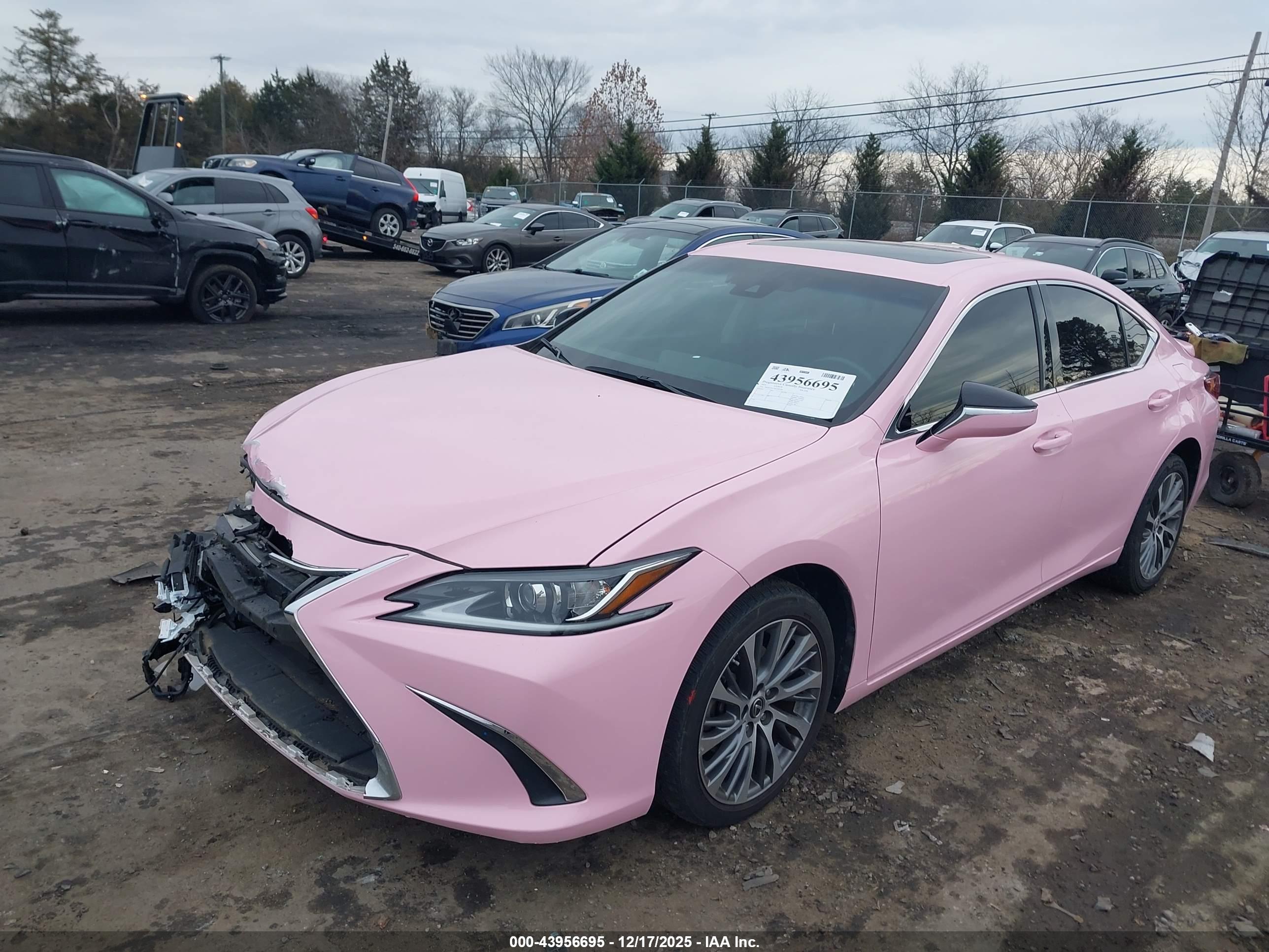 LEXUS ES image 2