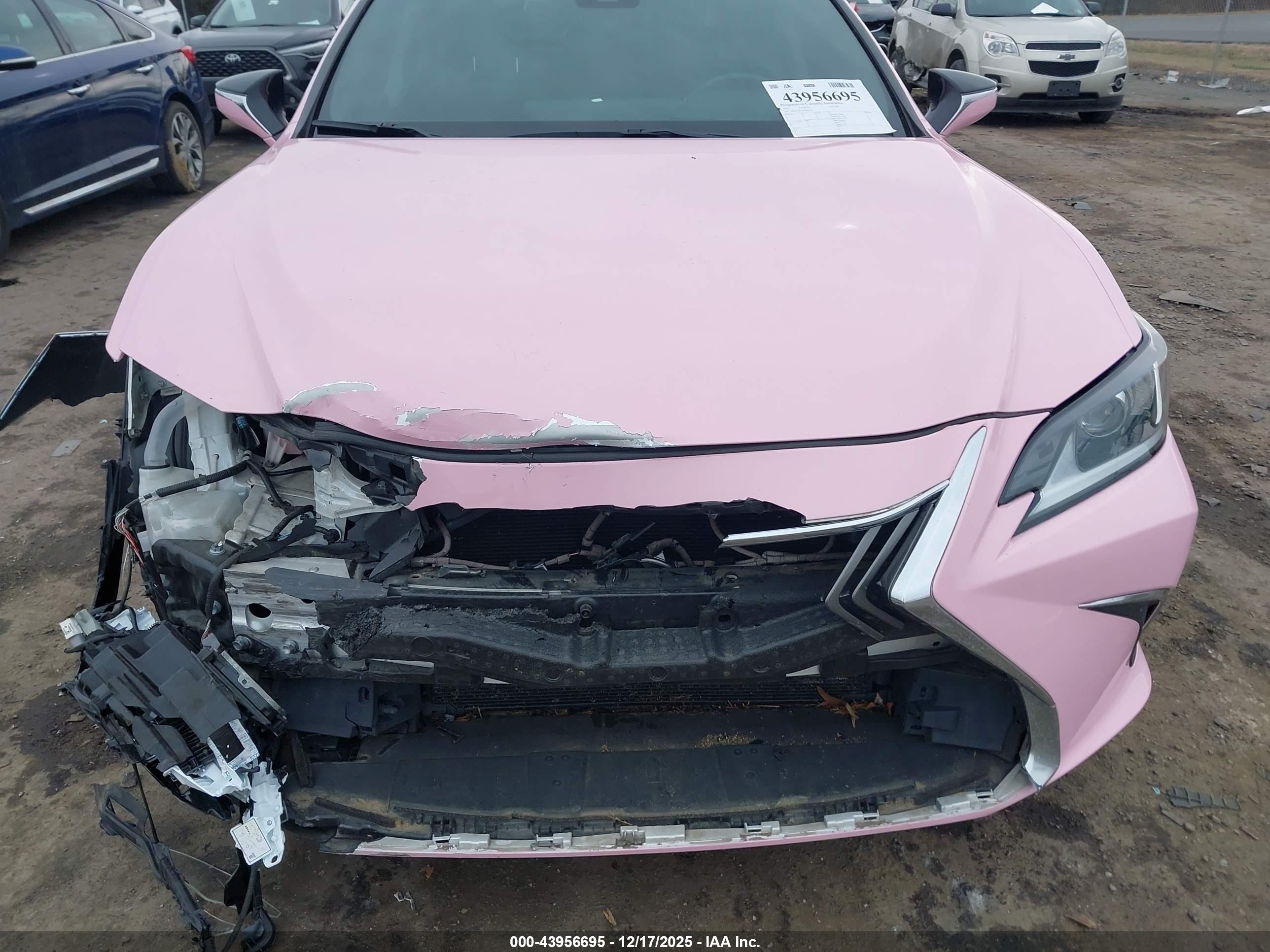 LEXUS ES image 6