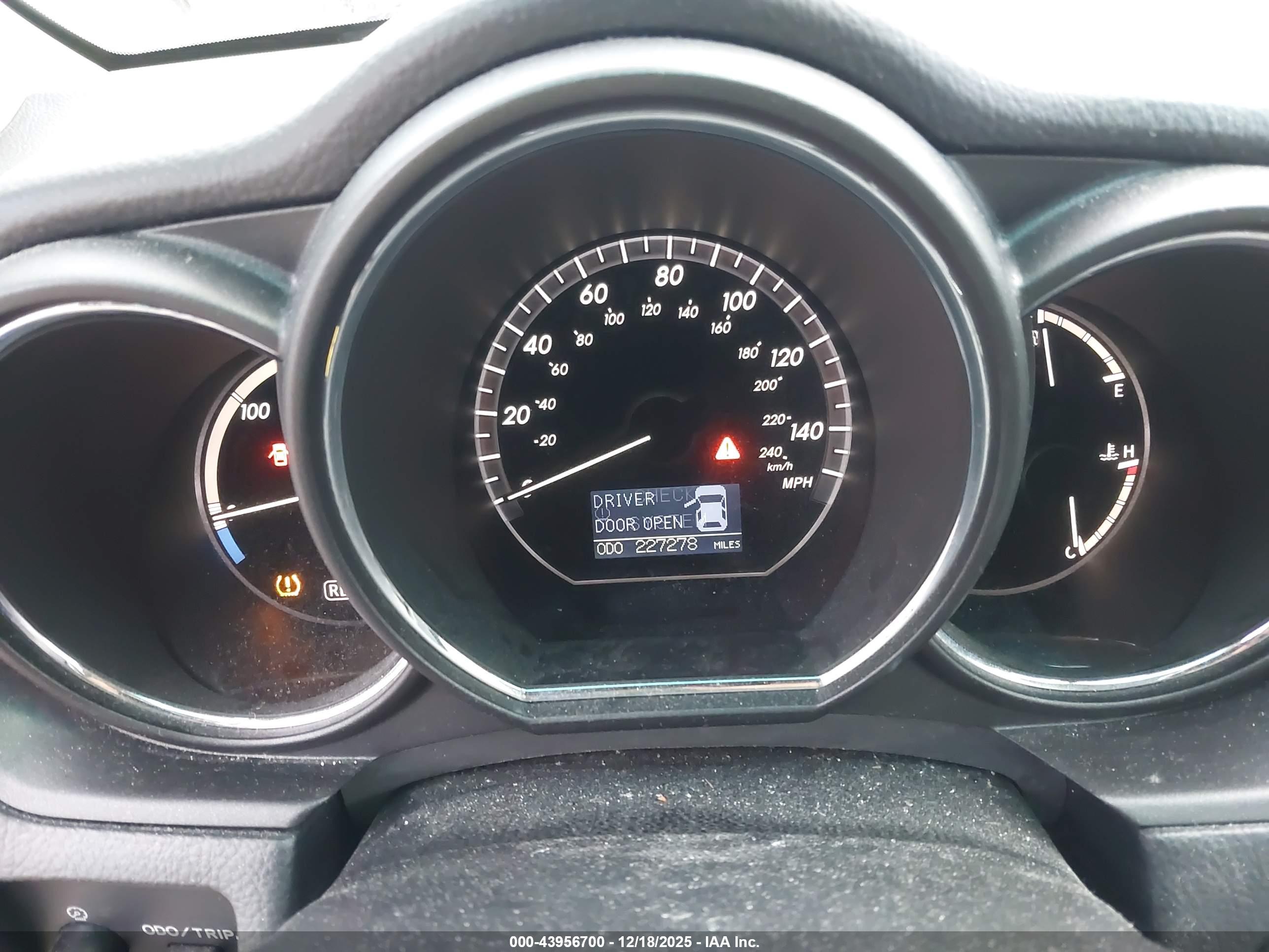 LEXUS RX image 7