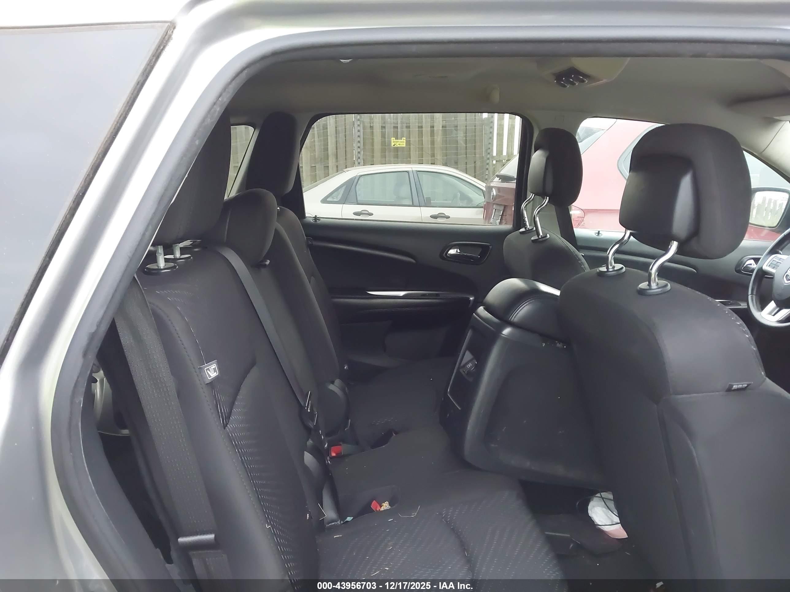 DODGE JOURNEY image 8