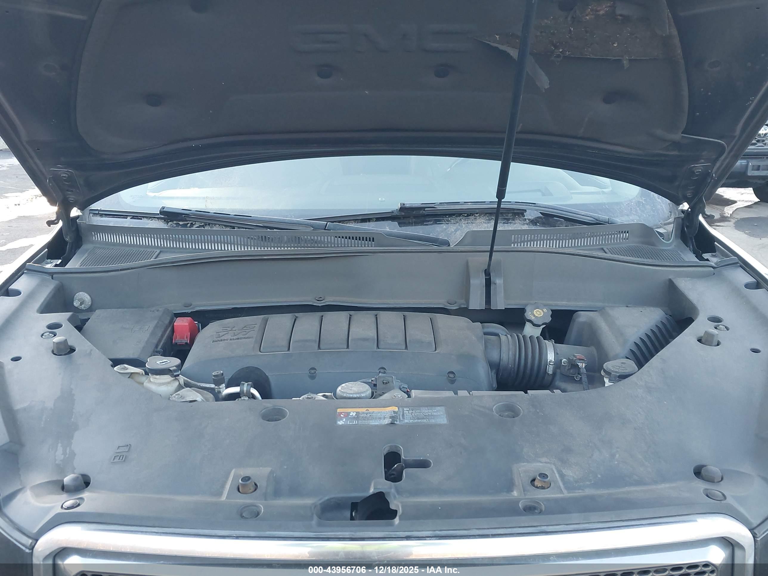 GMC ACADIA image 10