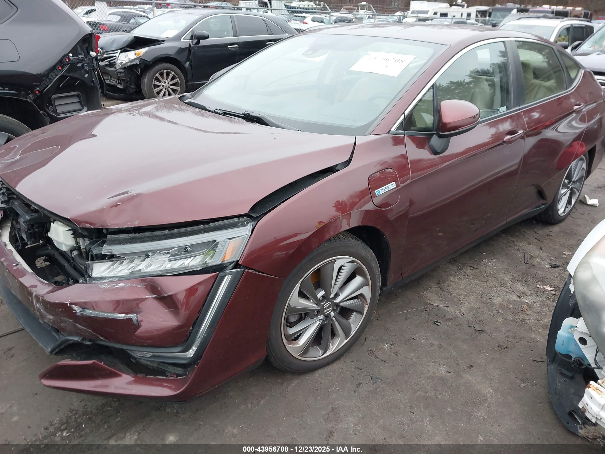 HONDA CLARITY image 2