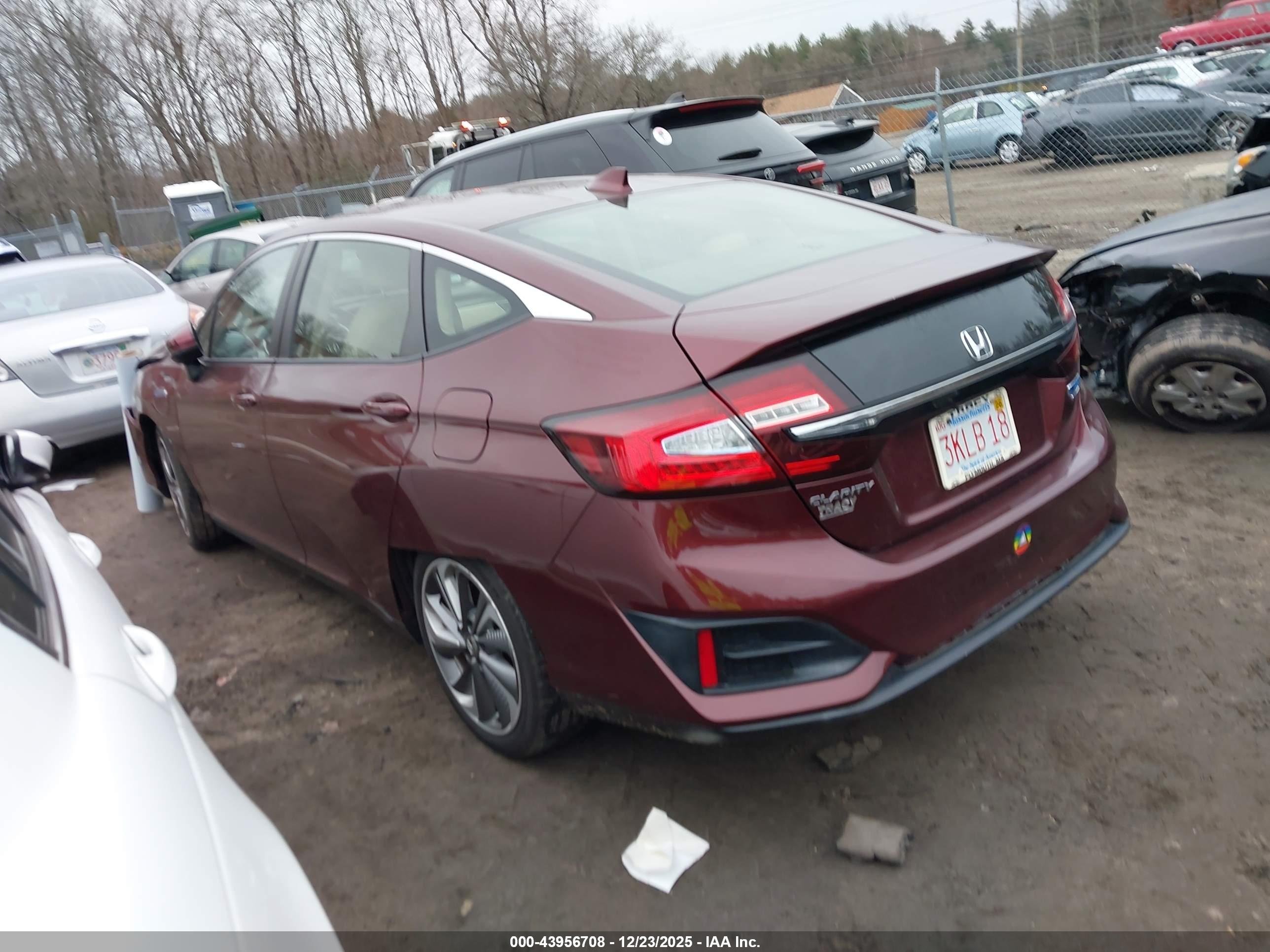 HONDA CLARITY image 3