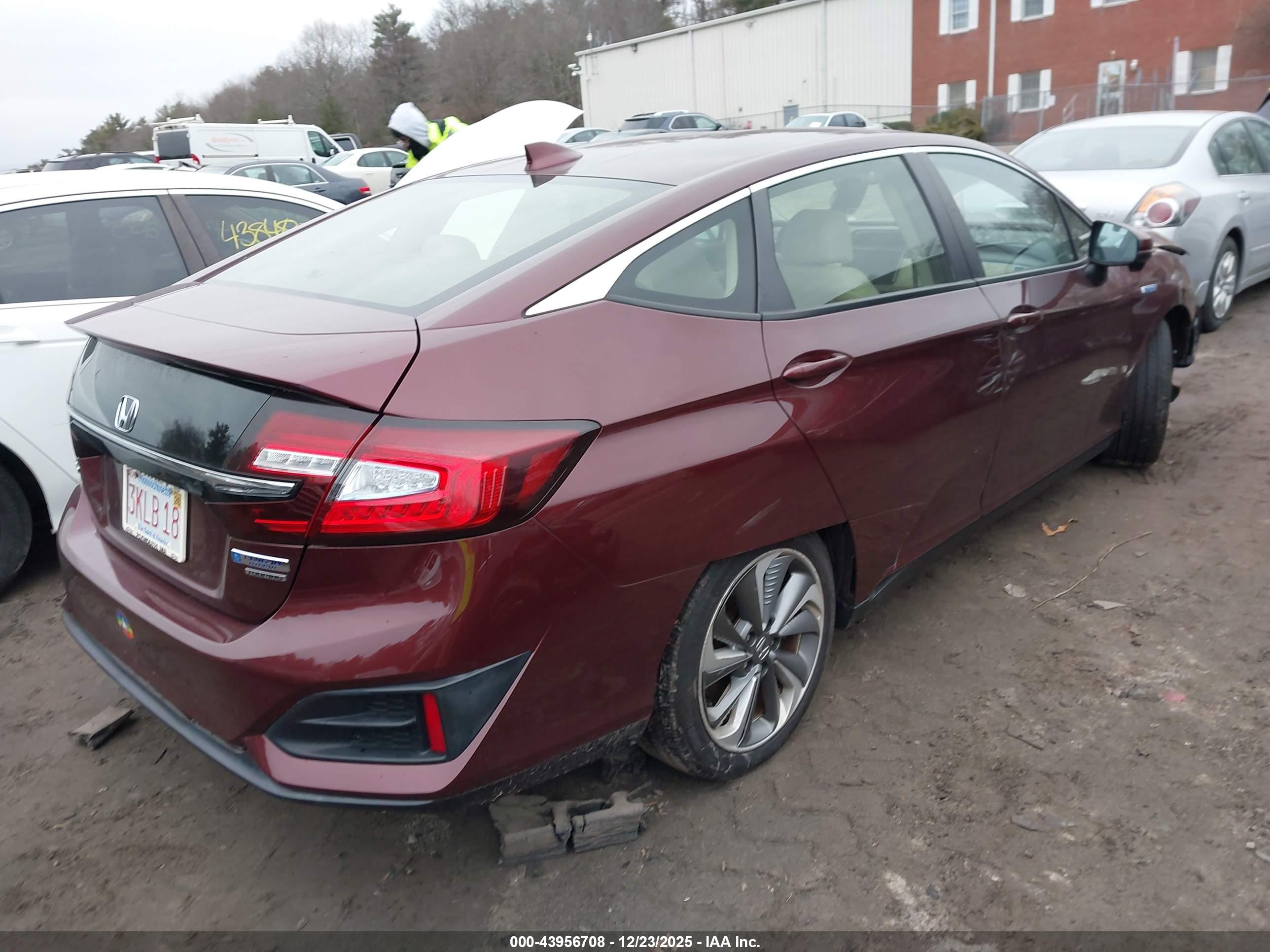 HONDA CLARITY image 4