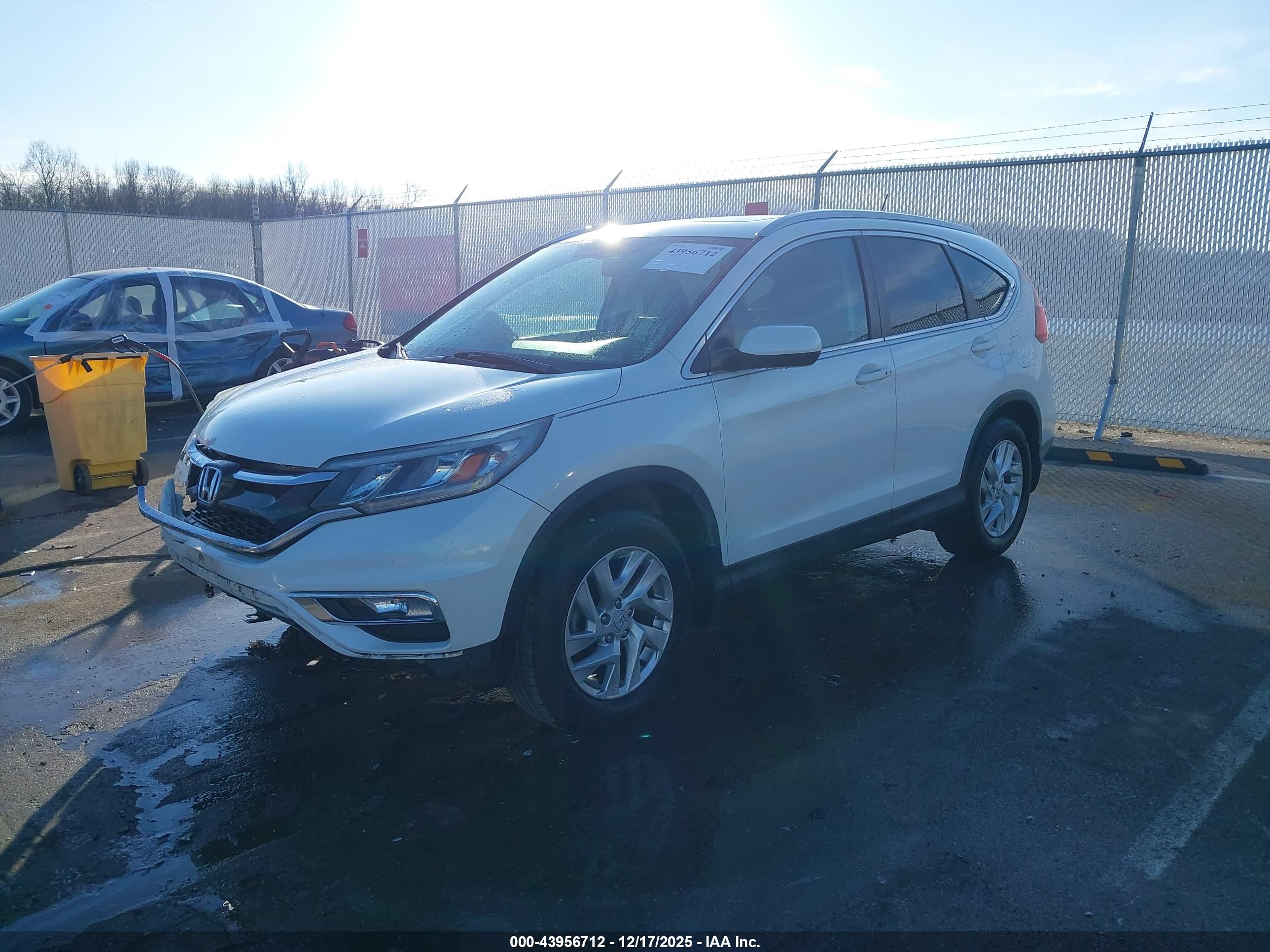 HONDA CR-V image 2