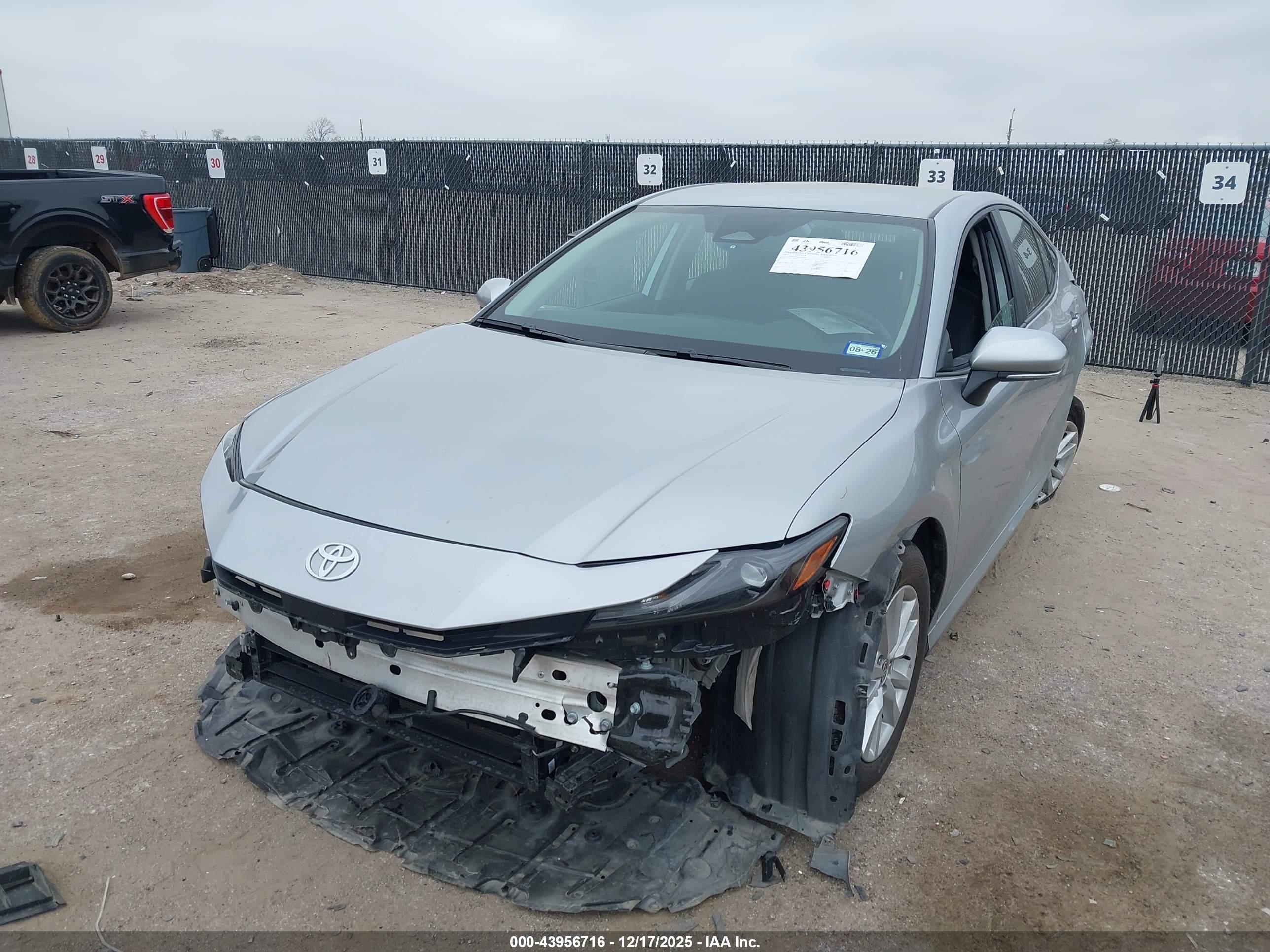 TOYOTA CAMRY image 2