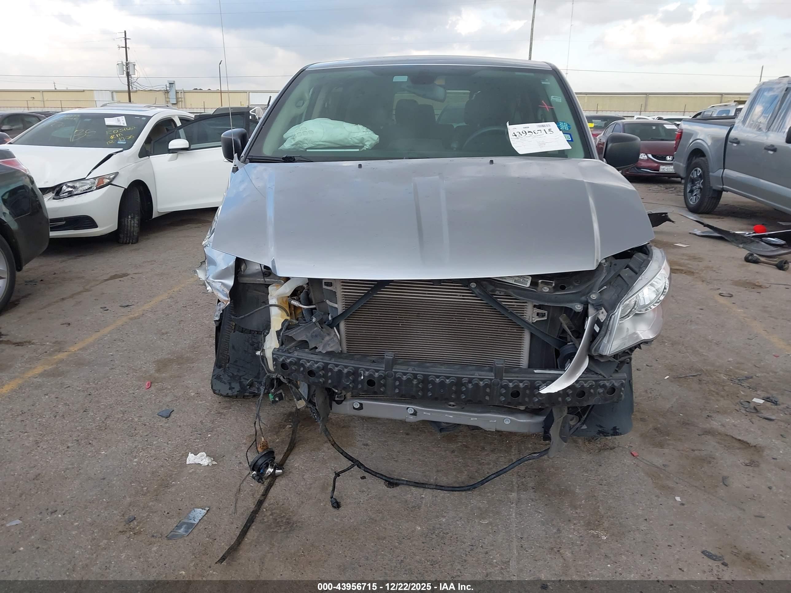 DODGE GRAND image 6