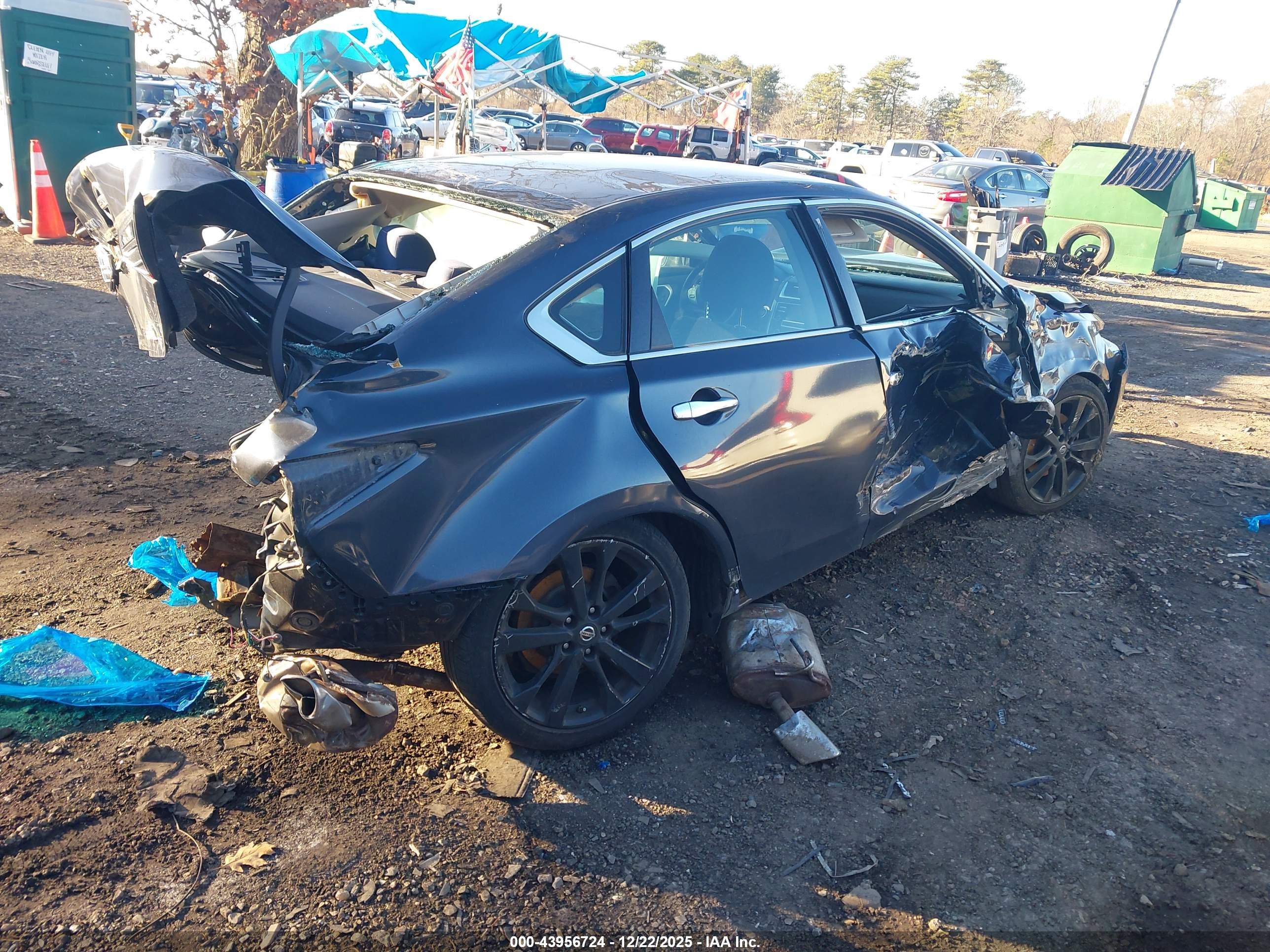 NISSAN ALTIMA image 4