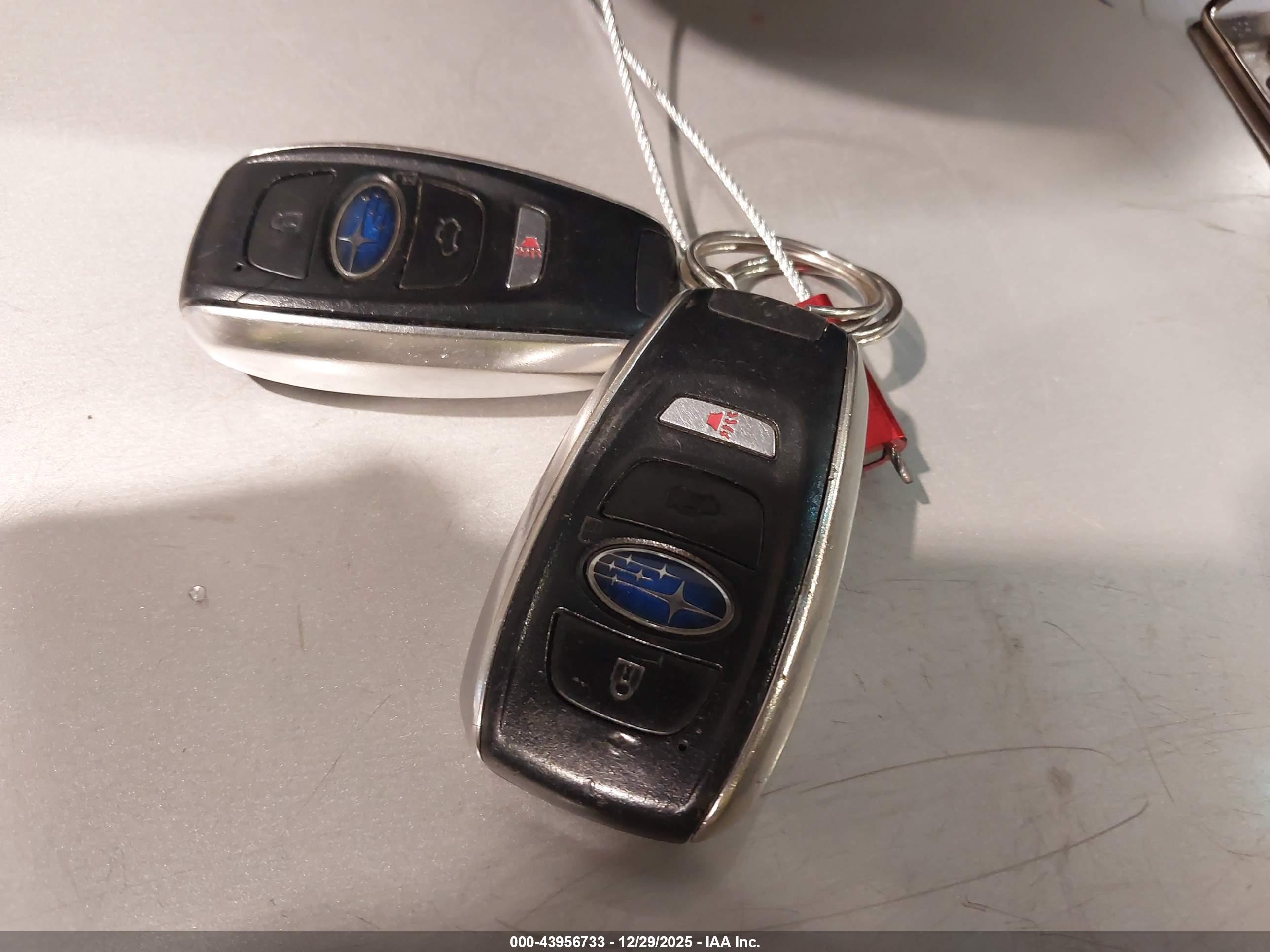 SUBARU OUTBACK image 11