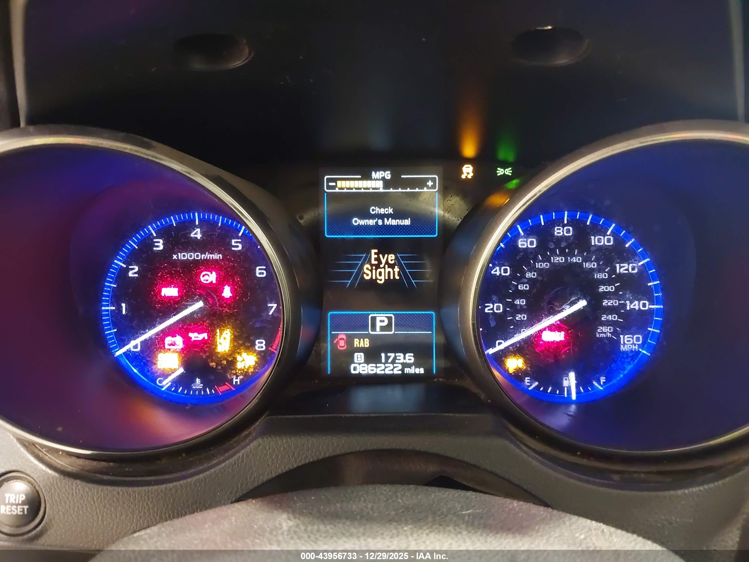 SUBARU OUTBACK image 7