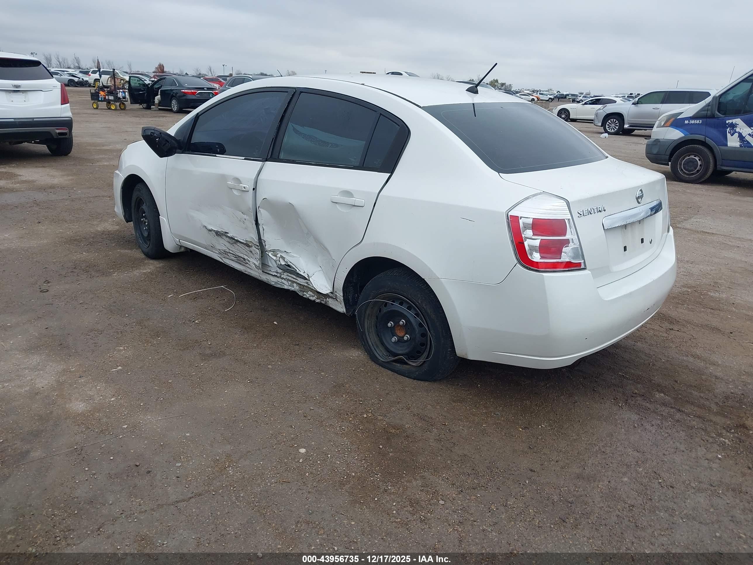 NISSAN SENTRA image 3