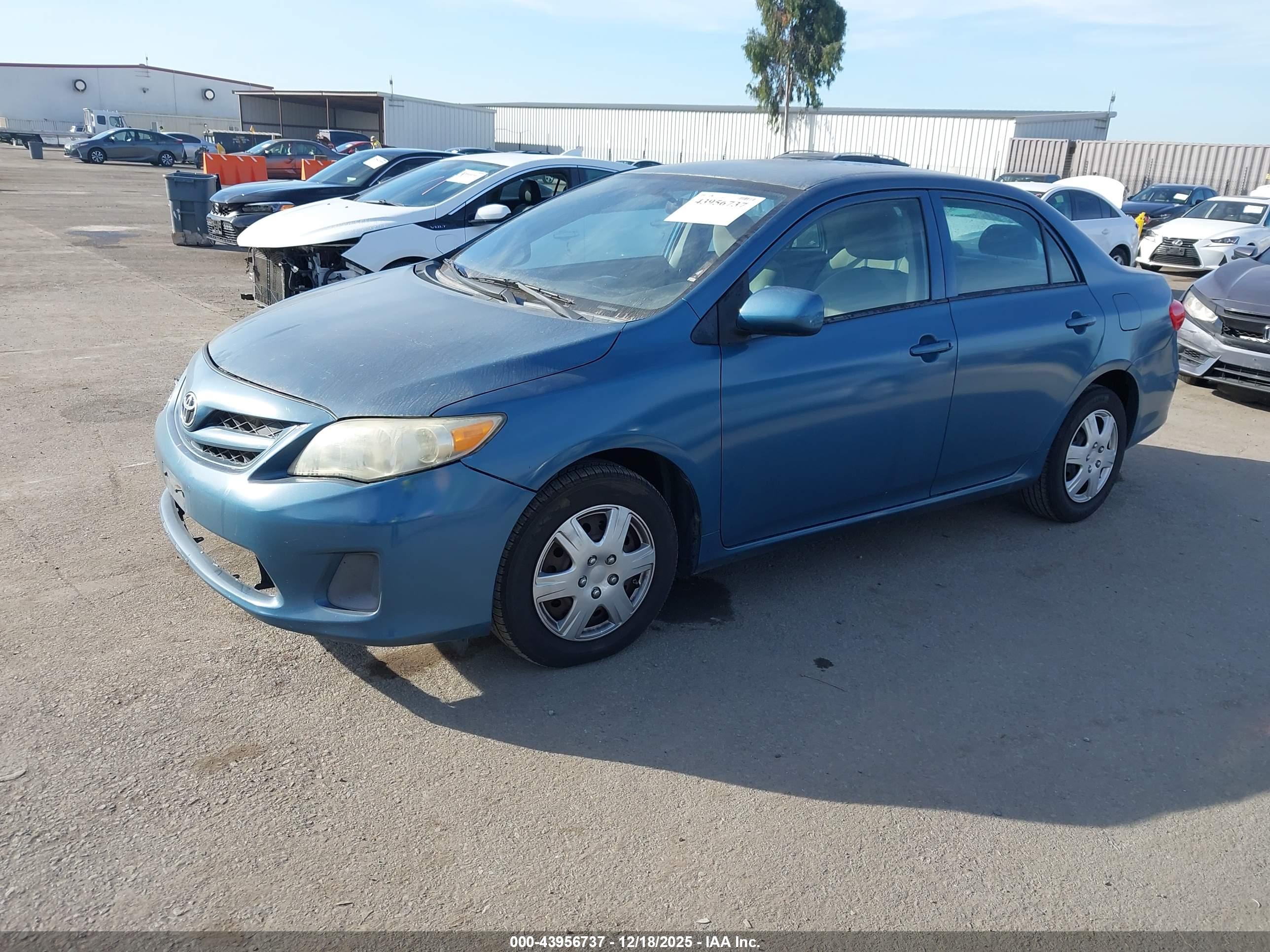 TOYOTA COROLLA image 2