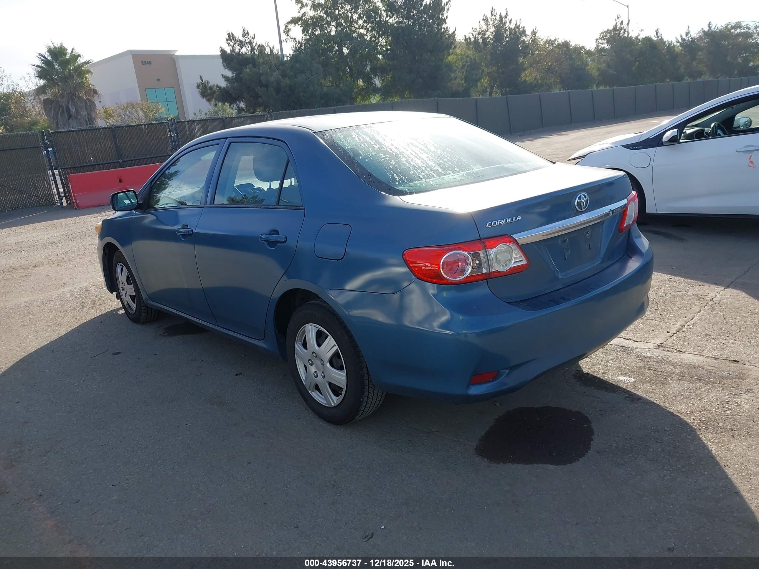TOYOTA COROLLA image 3