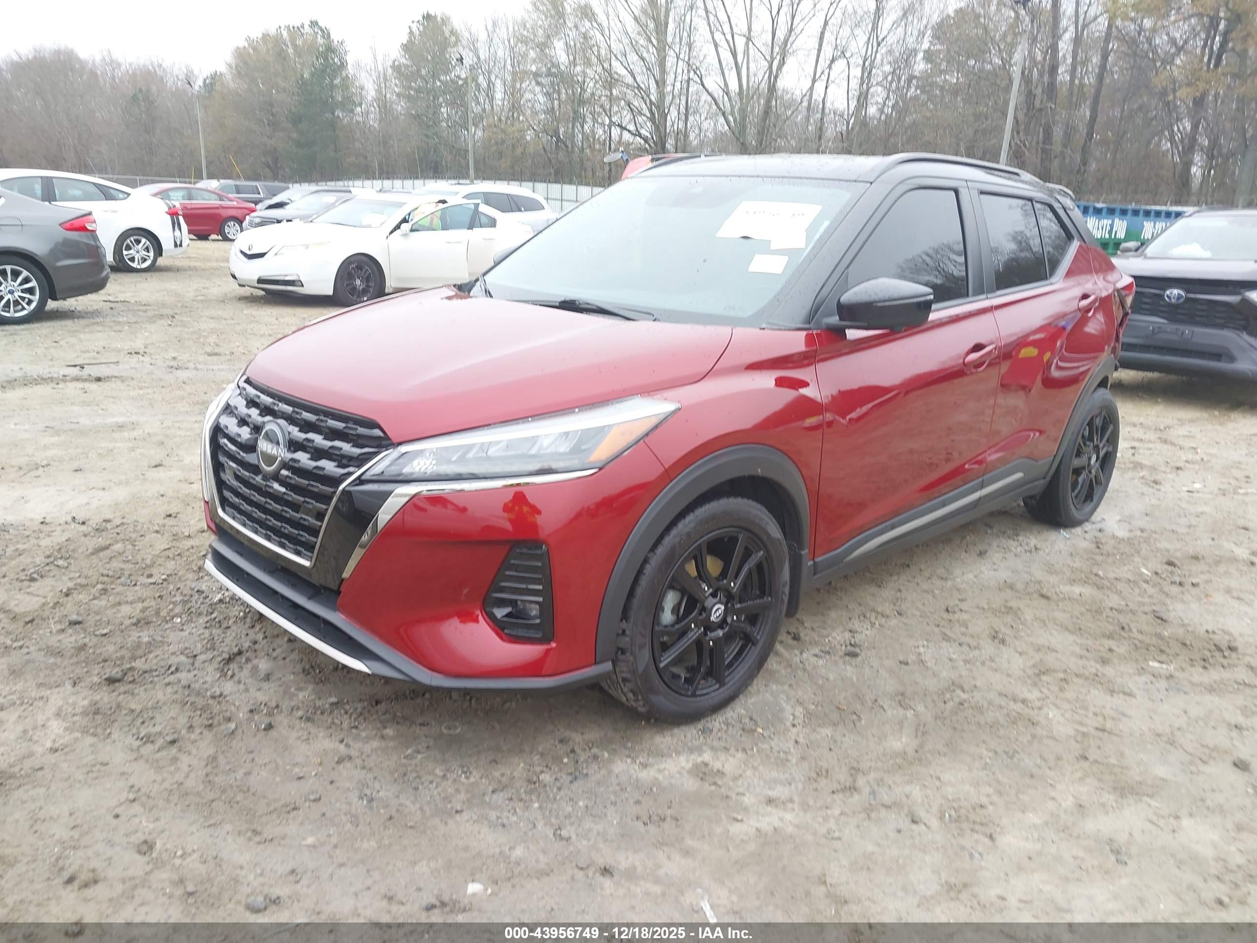 NISSAN KICKS image 2