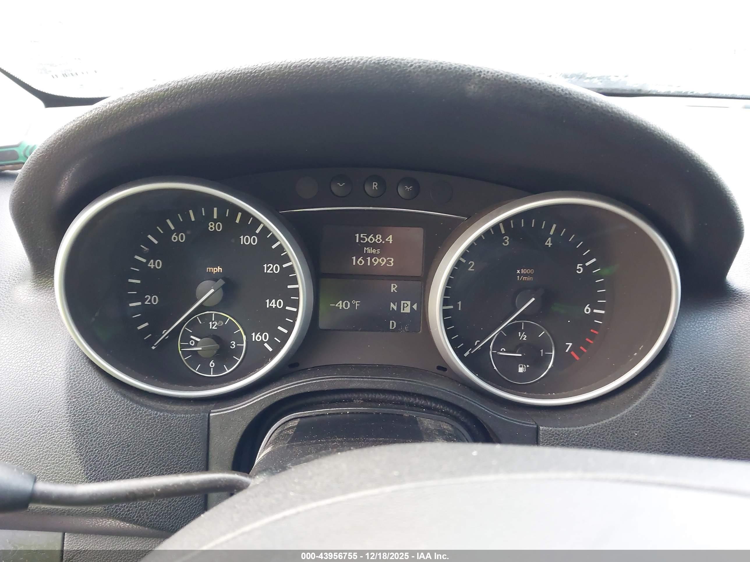 MERCEDES-BENZ ML image 7