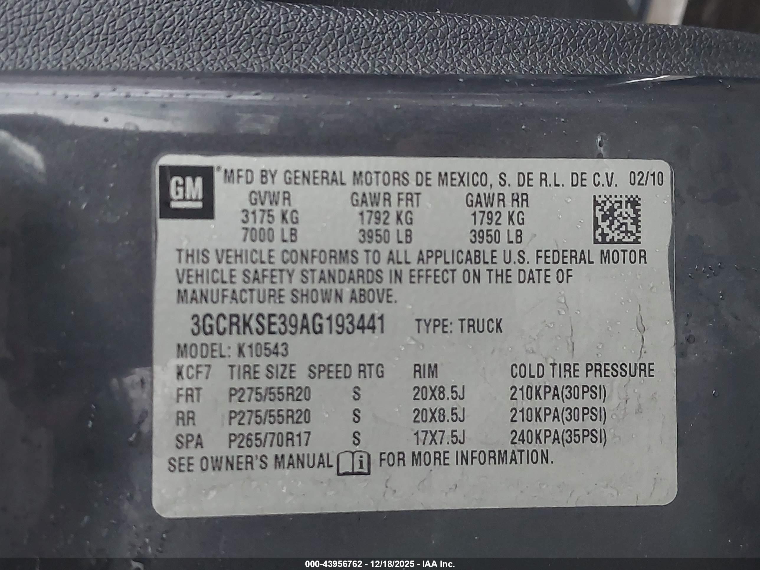 CHEVROLET SILVERADO image 9