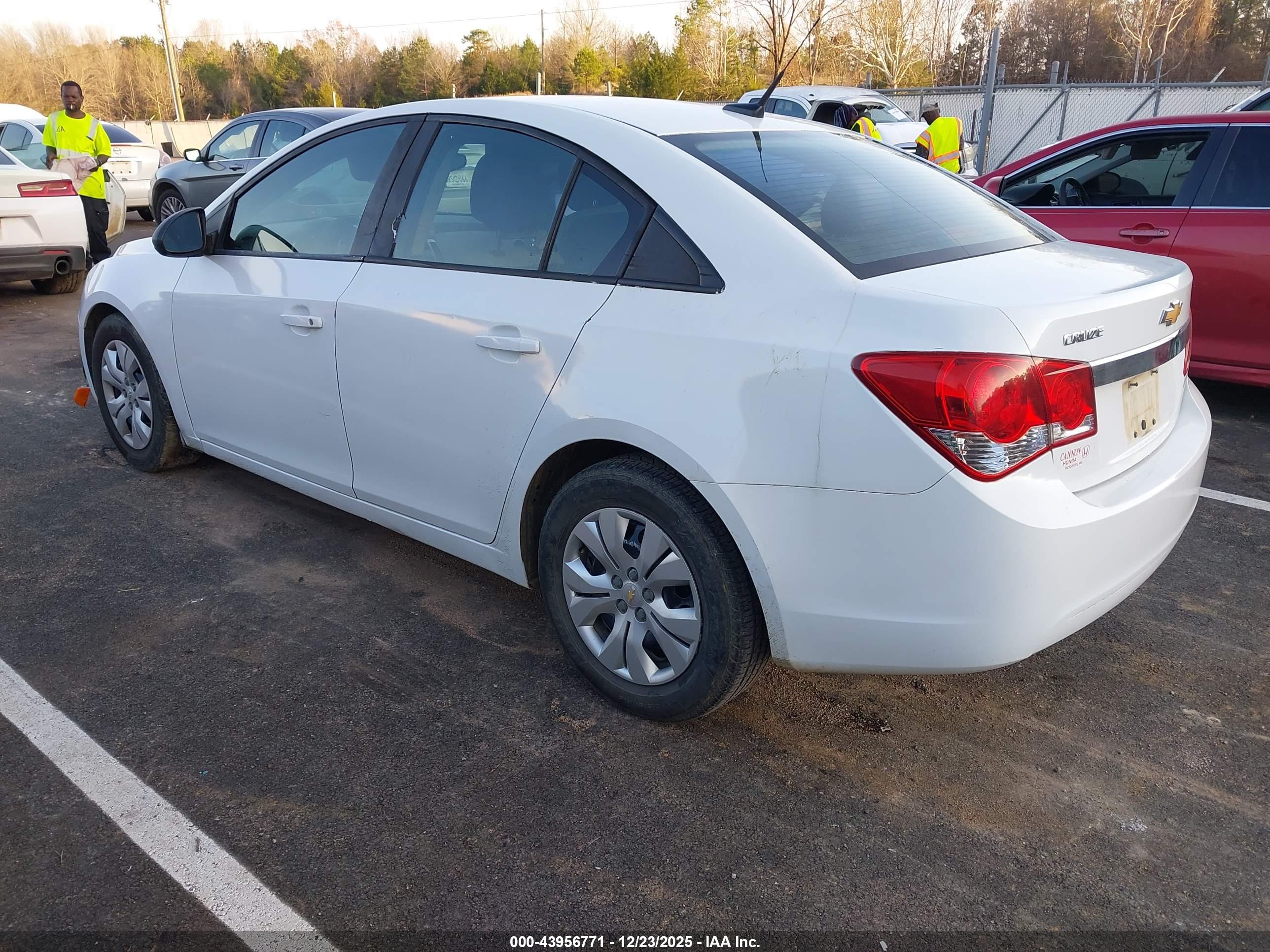 CHEVROLET CRUZE image 3