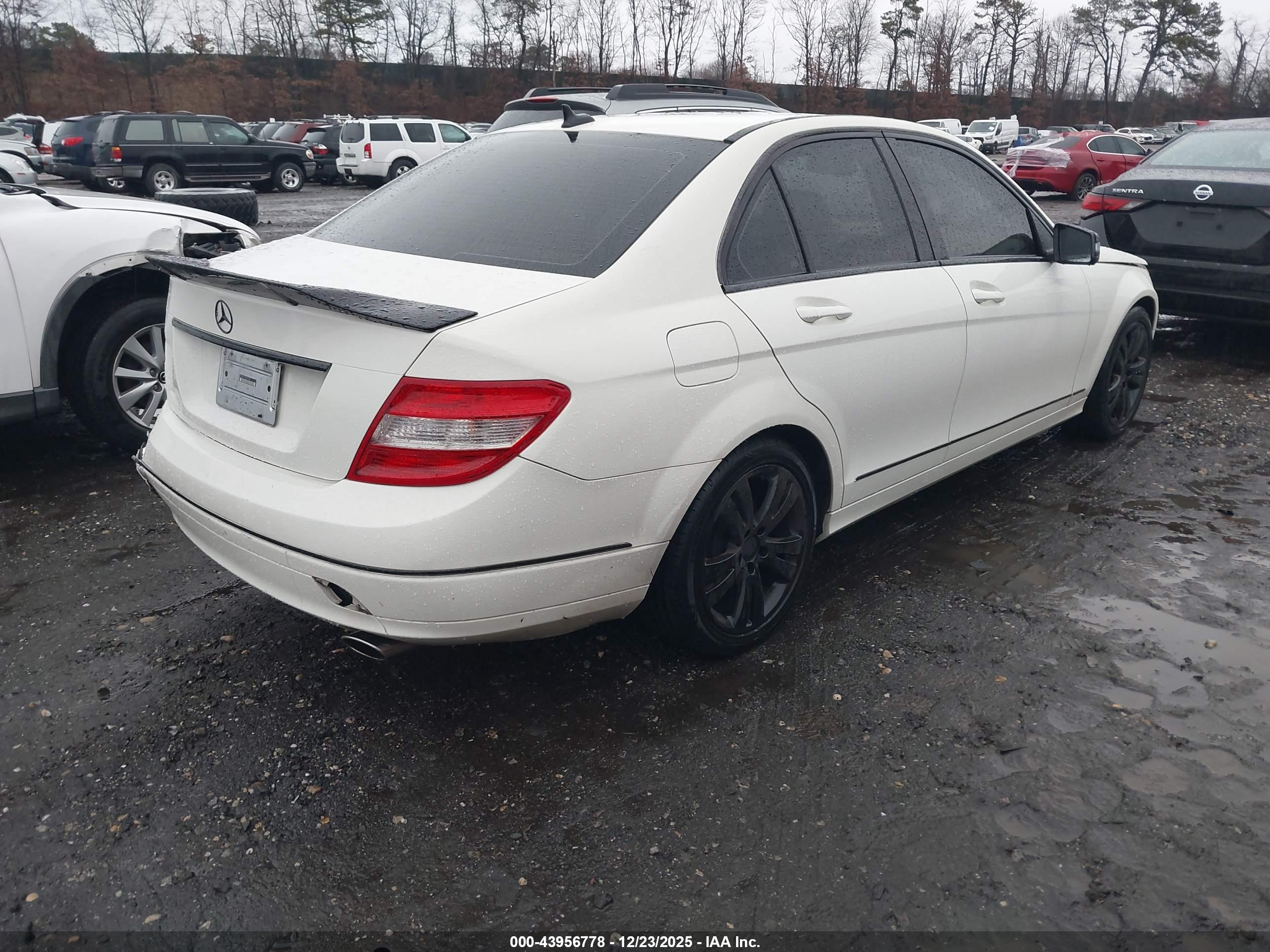 MERCEDES-BENZ C image 4