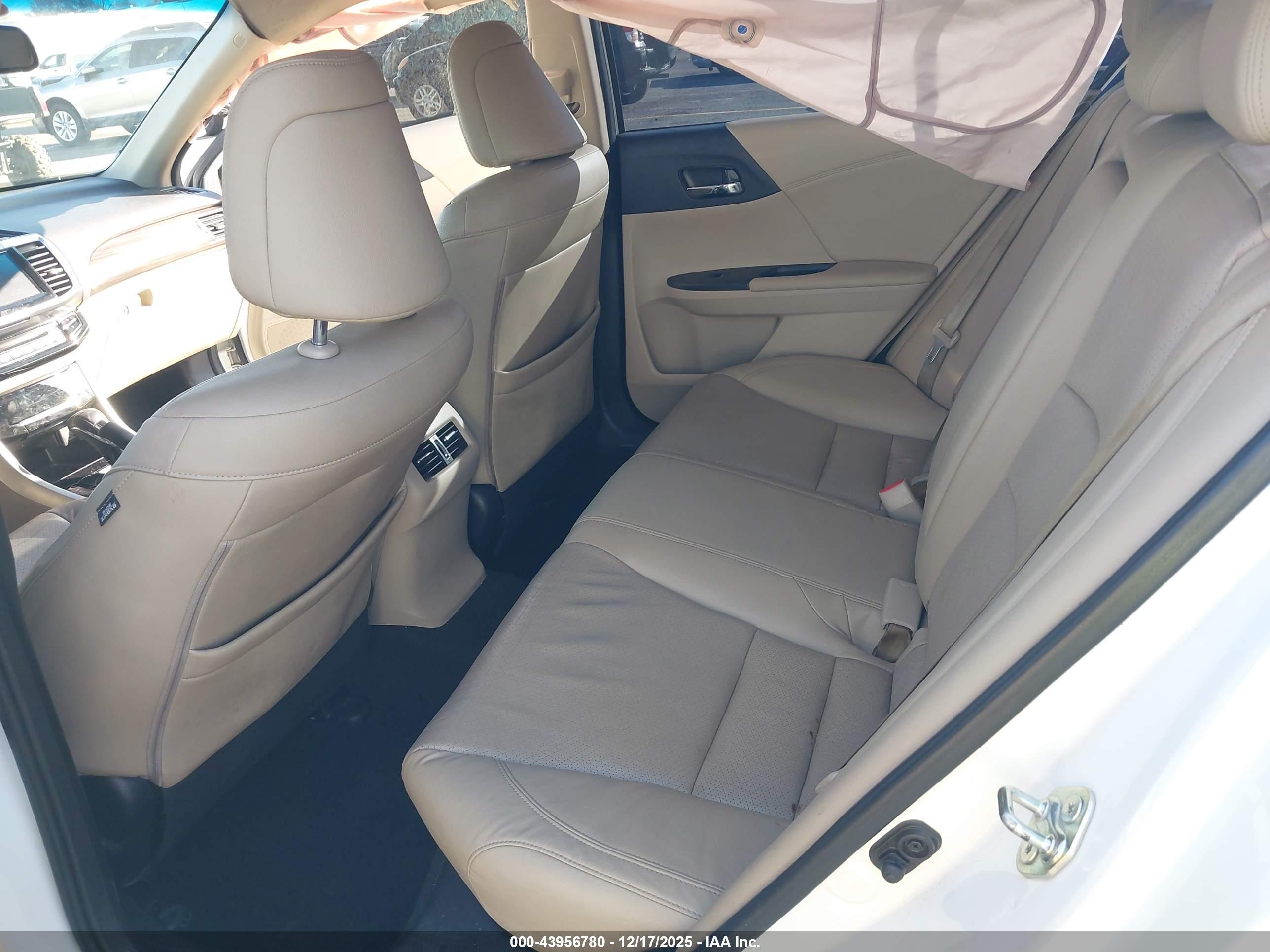 HONDA ACCORD image 8