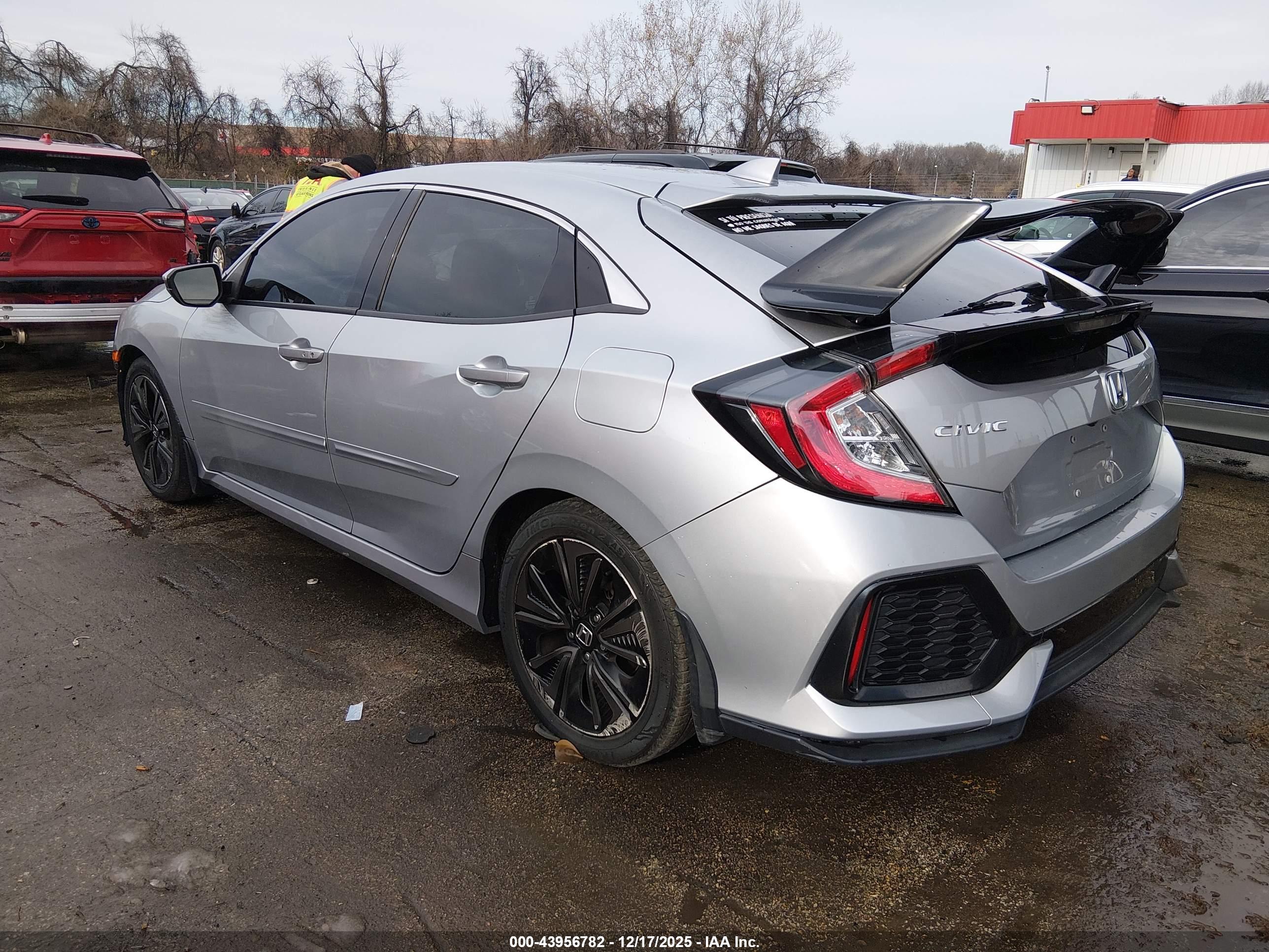 HONDA CIVIC image 3