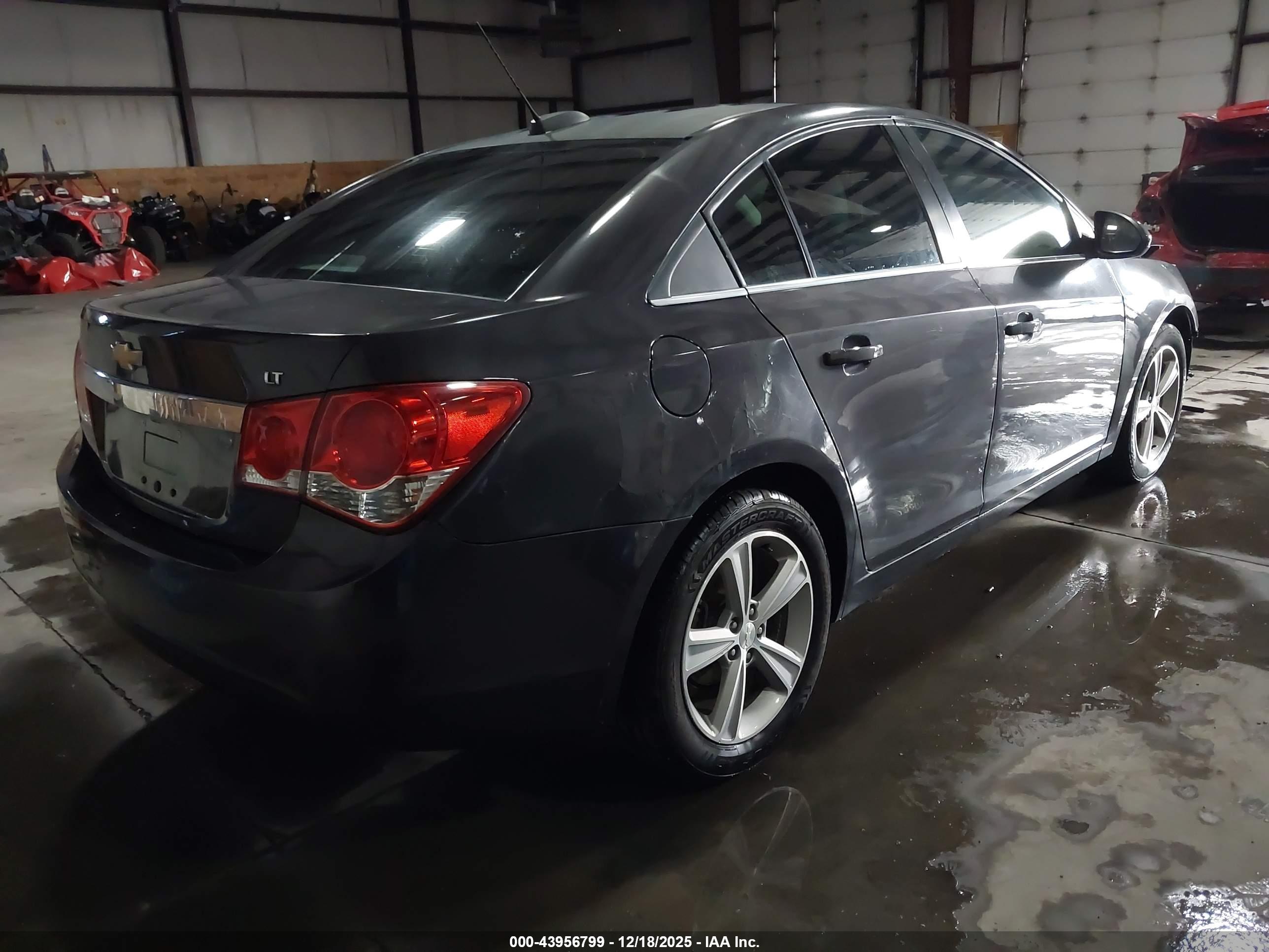 CHEVROLET CRUZE image 4