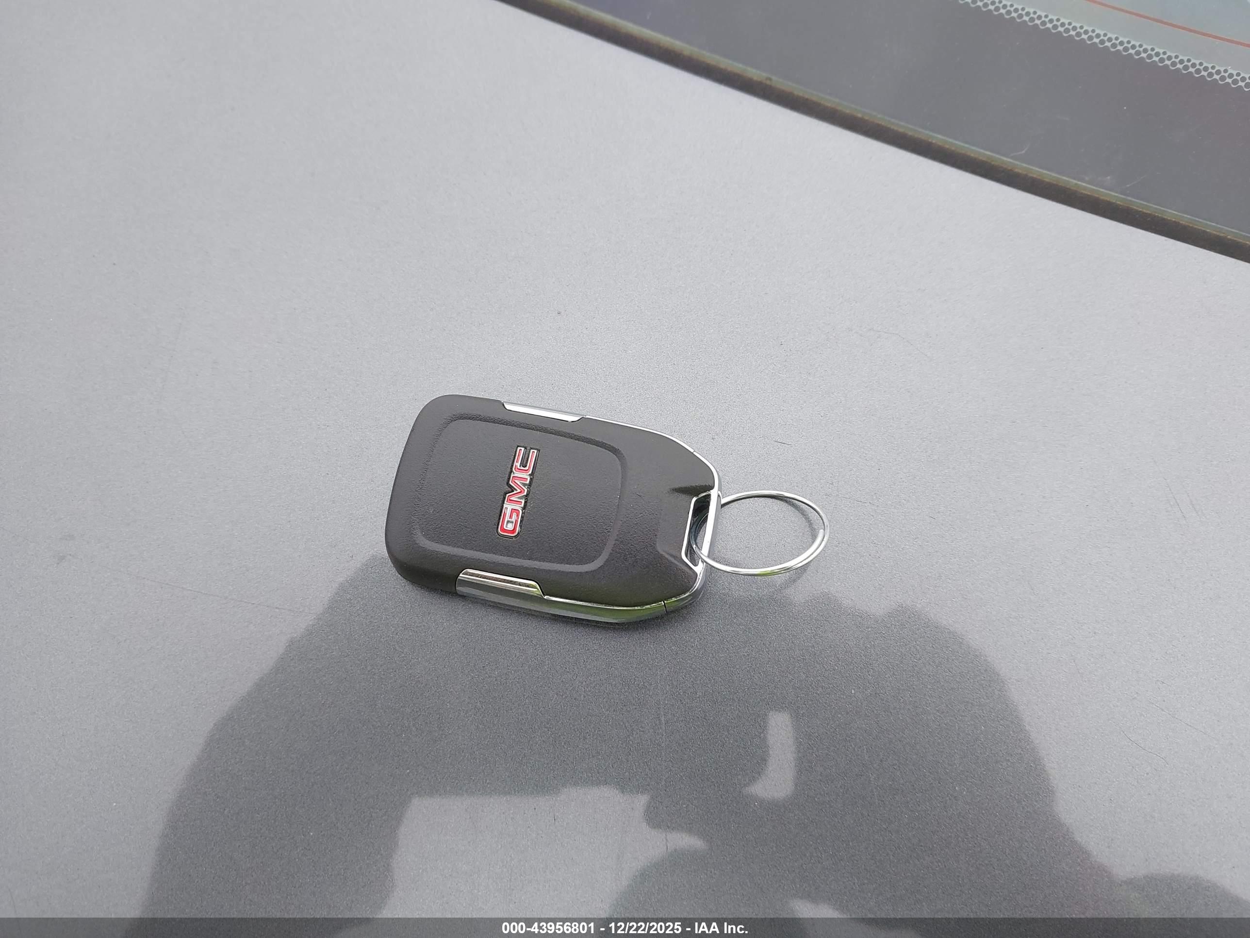 GMC ACADIA image 11