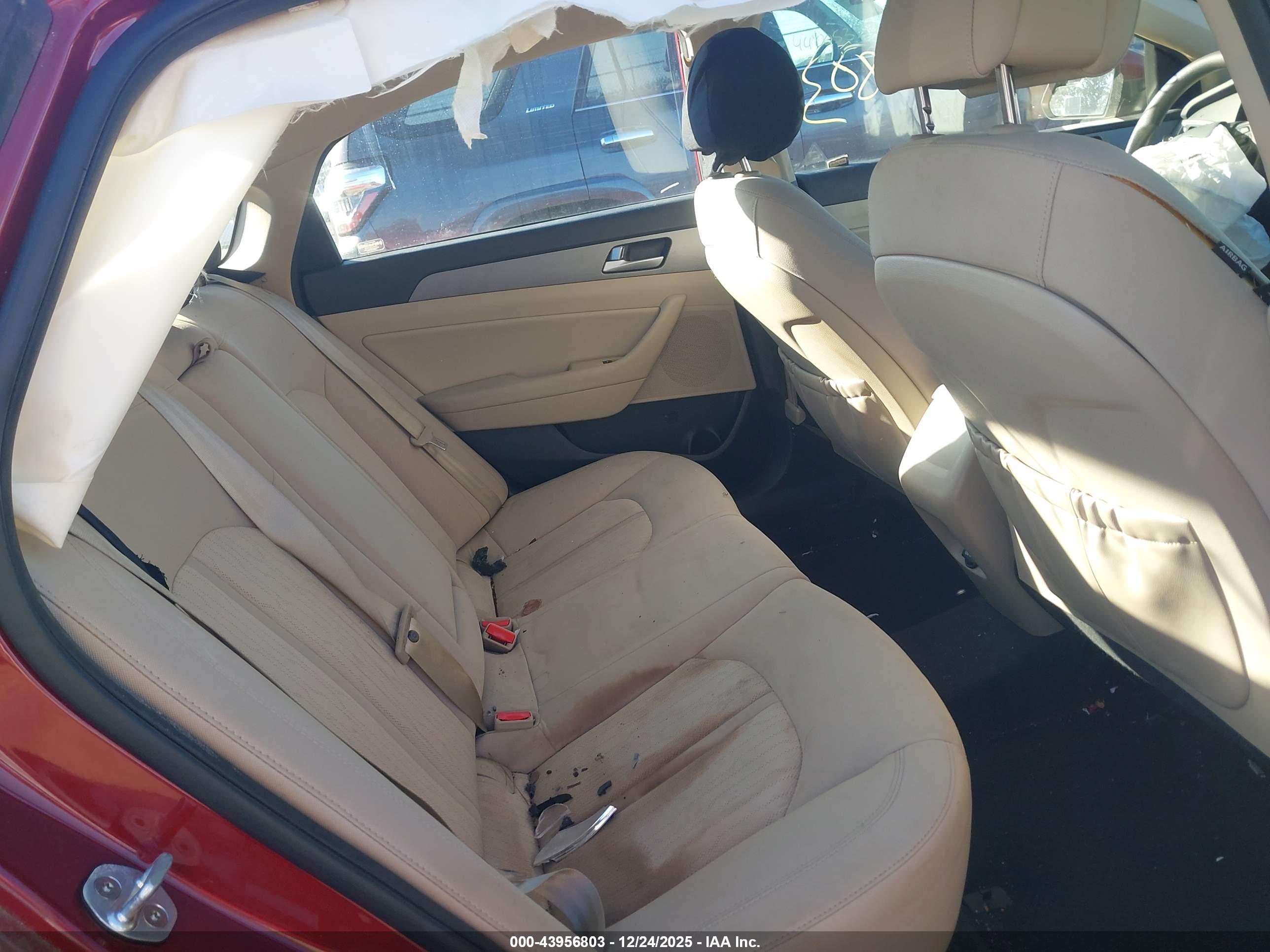 HYUNDAI SONATA image 8