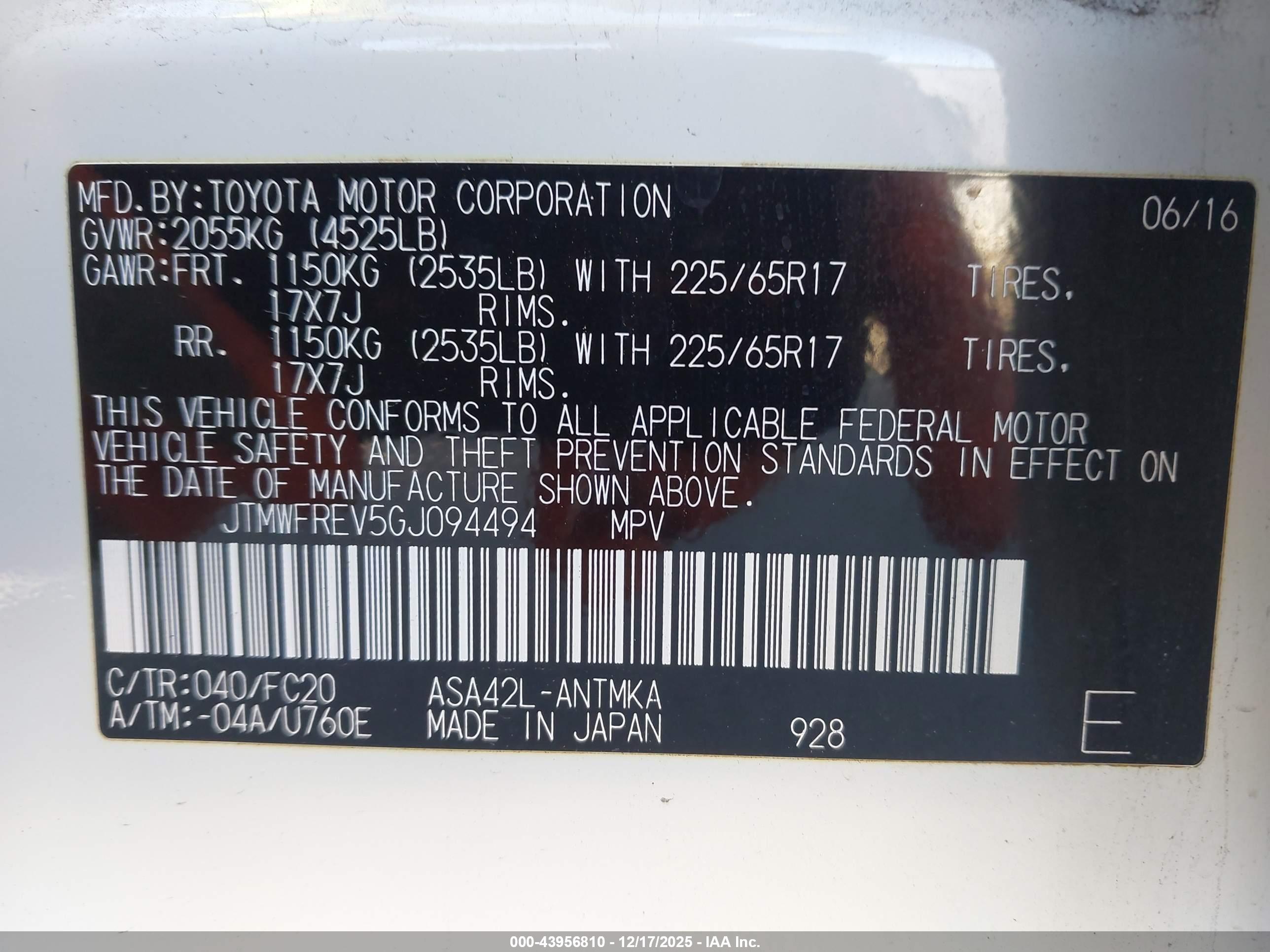 TOYOTA RAV4 image 9