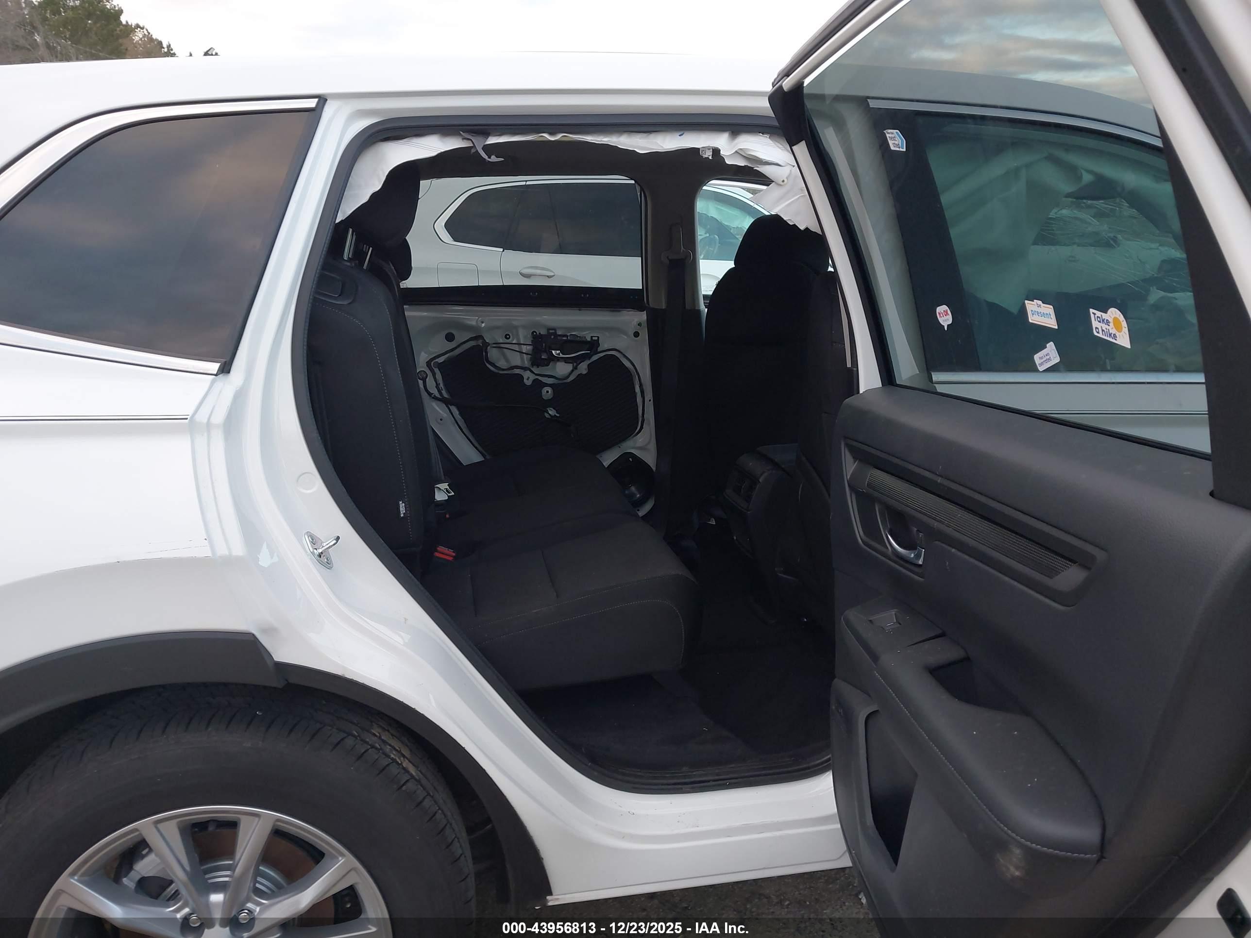 HONDA CR-V image 8