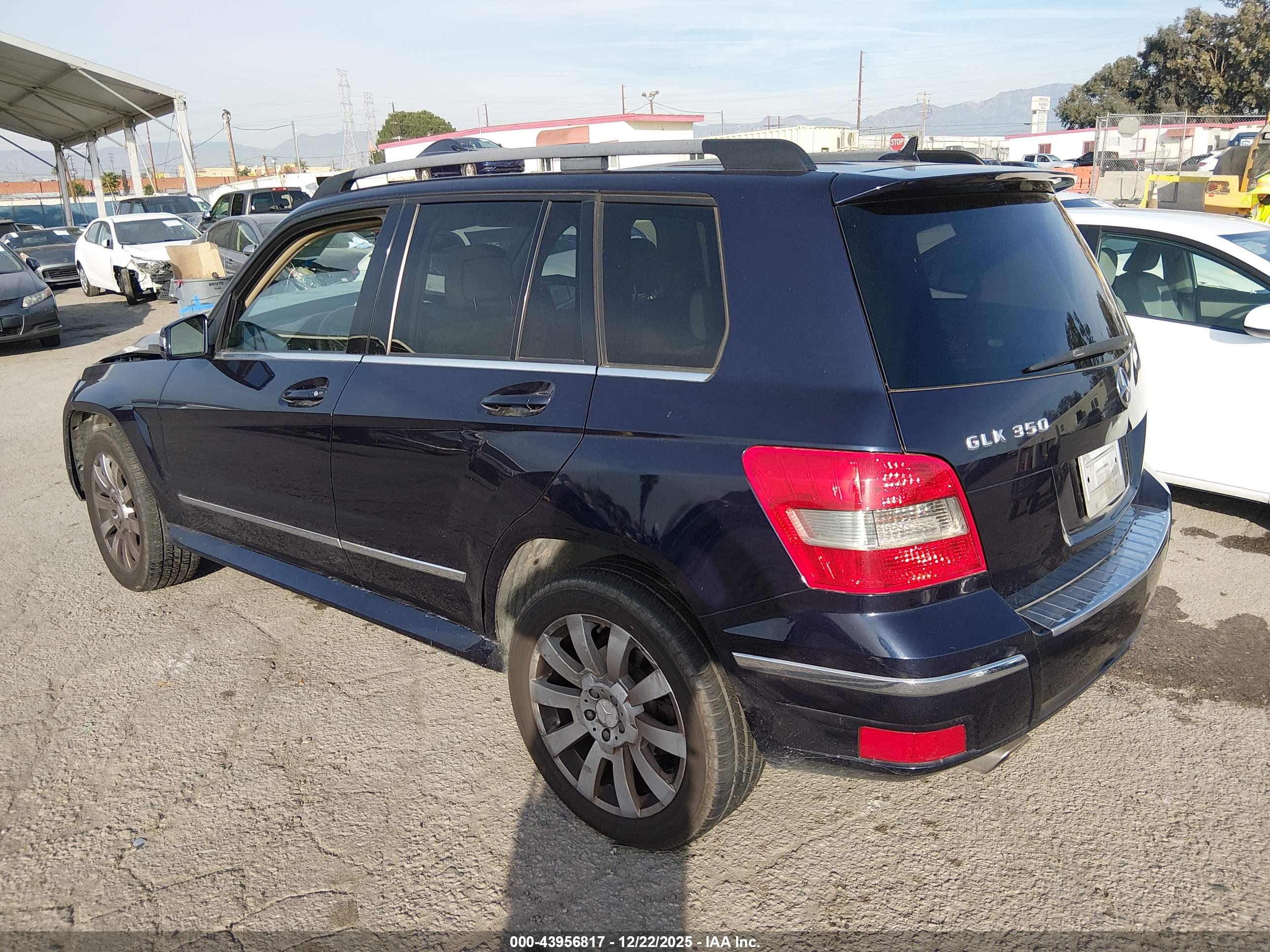 MERCEDES-BENZ GLK image 3