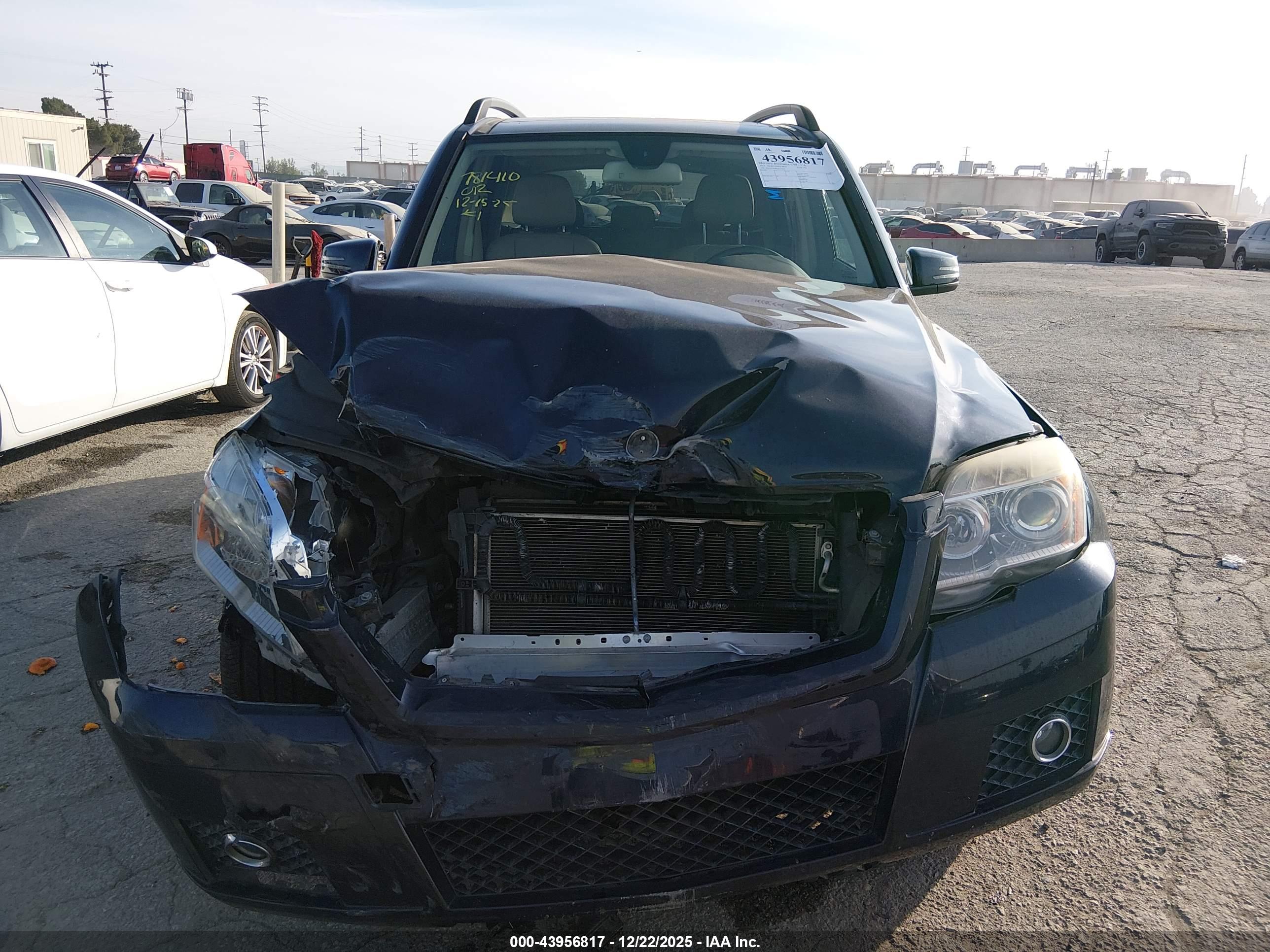 MERCEDES-BENZ GLK image 6