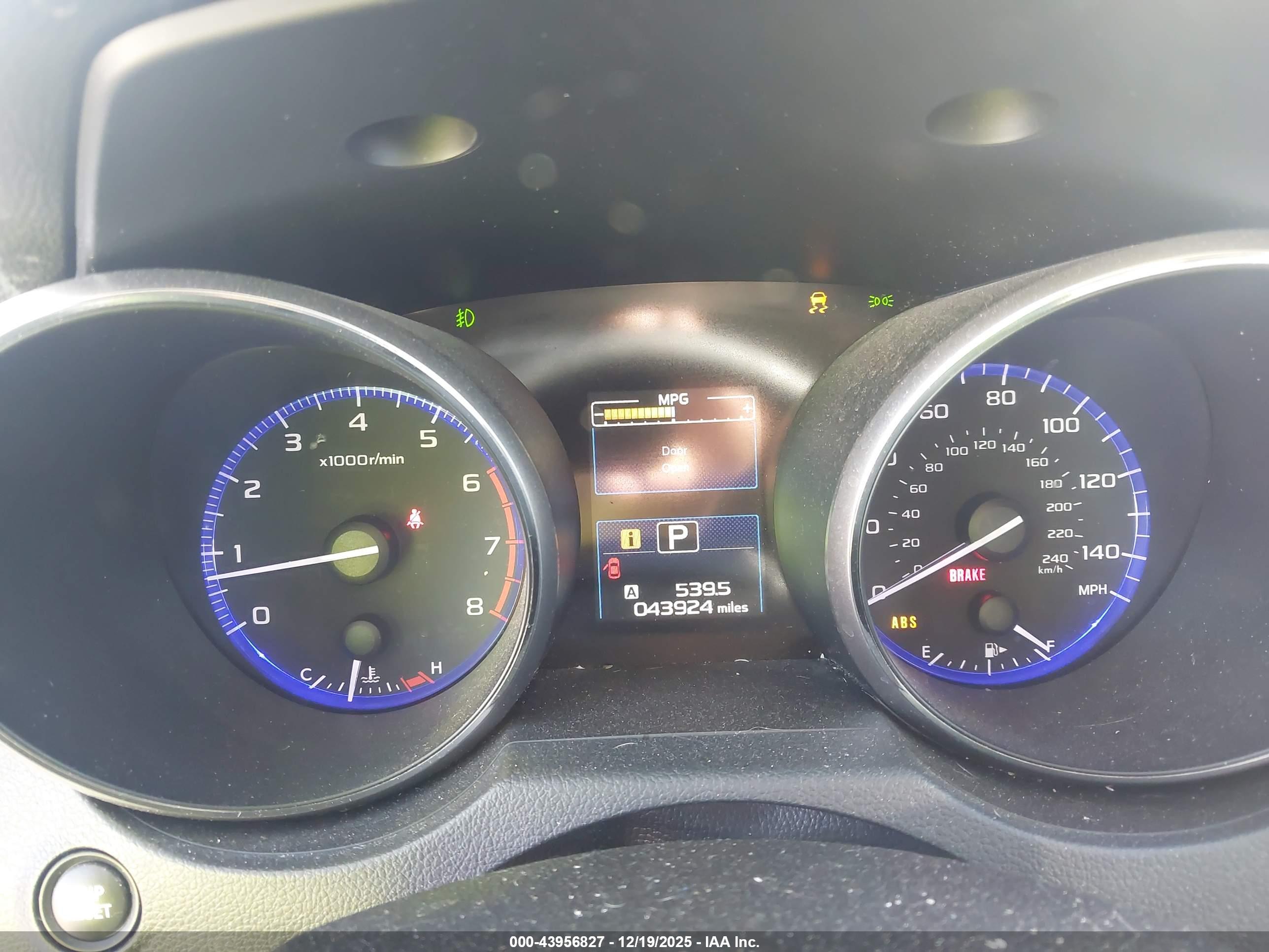 SUBARU OUTBACK image 7