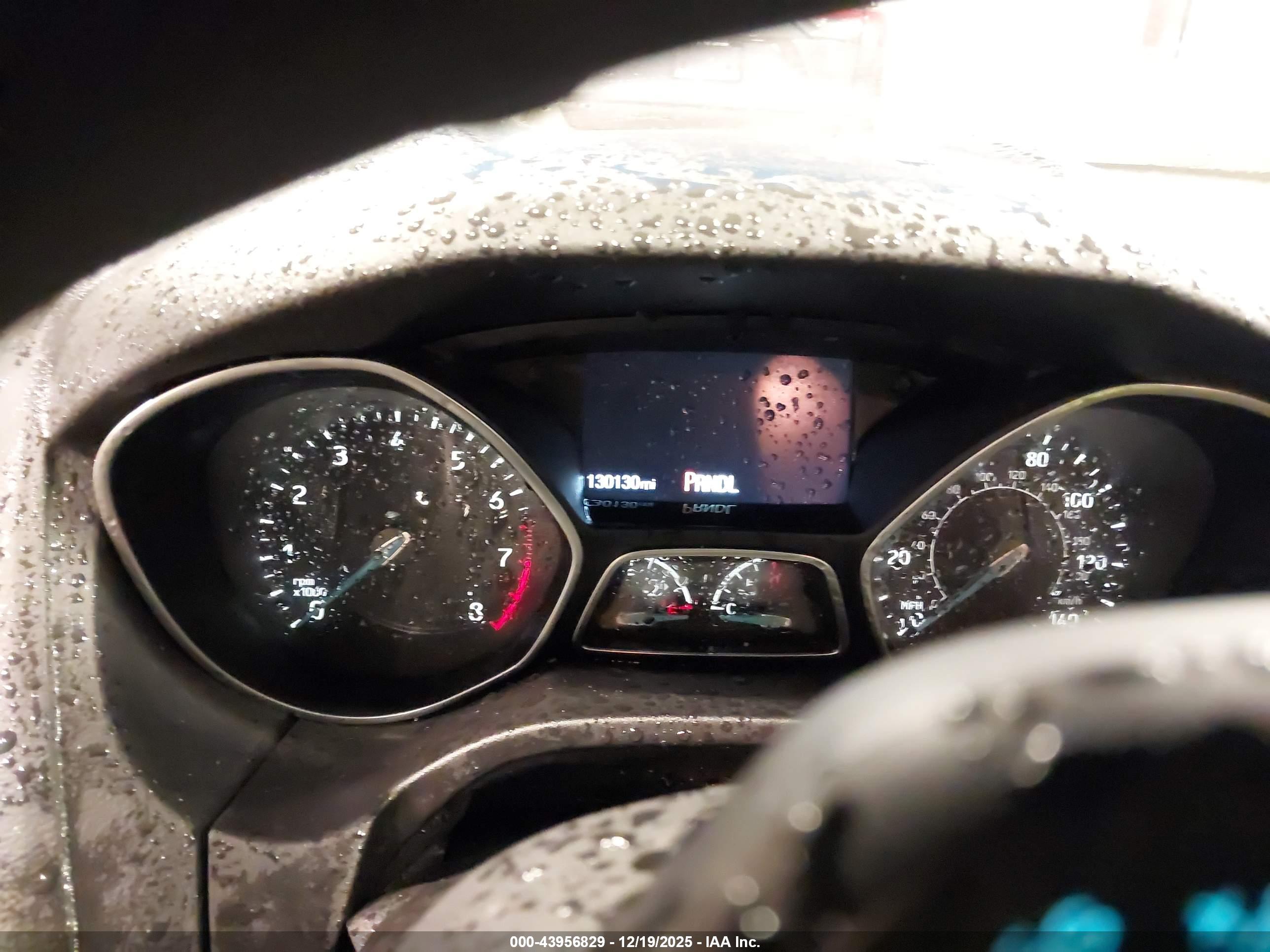 FORD FOCUS image 7